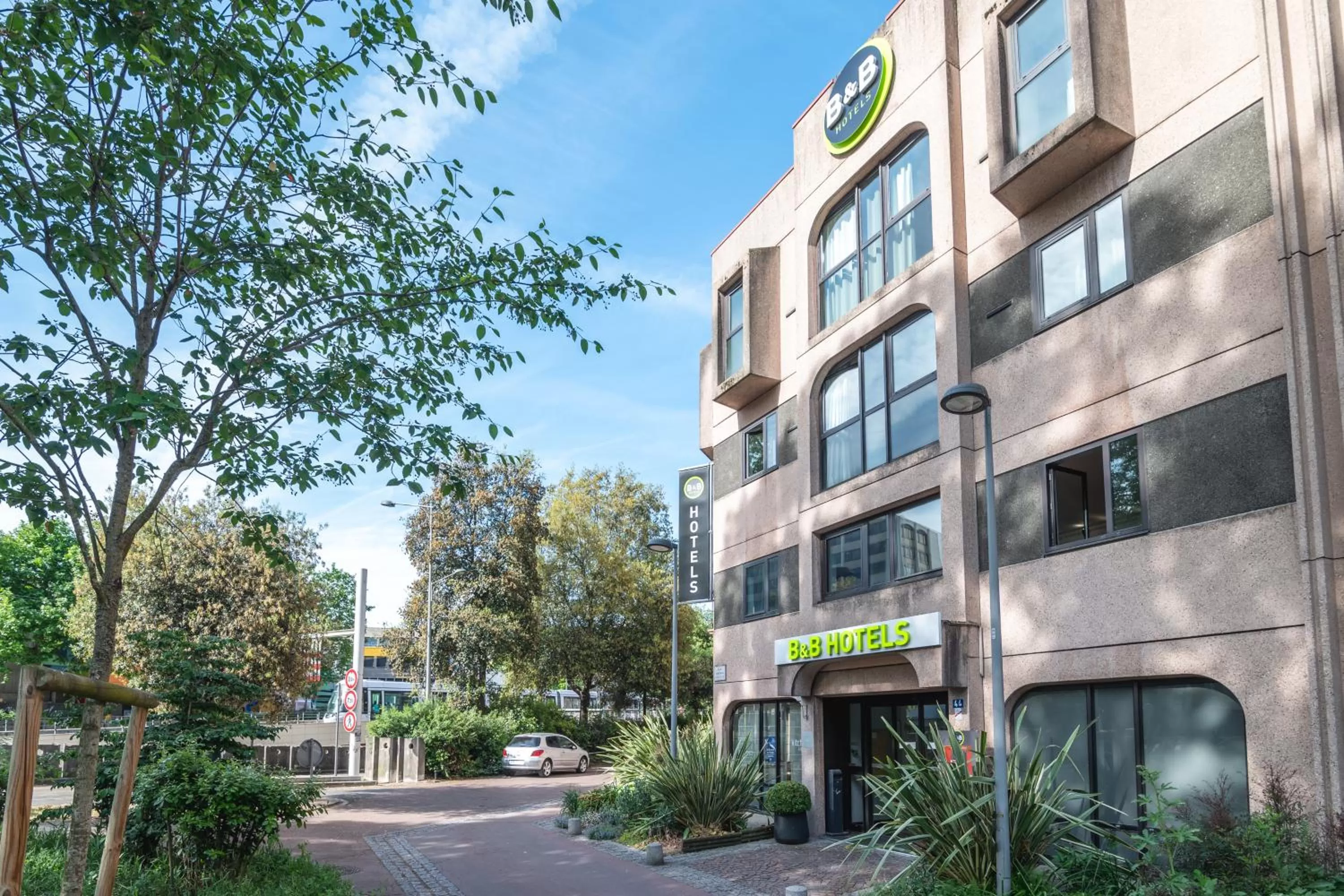 Property building in B&B HOTEL Rouen Centre Rive Gauche