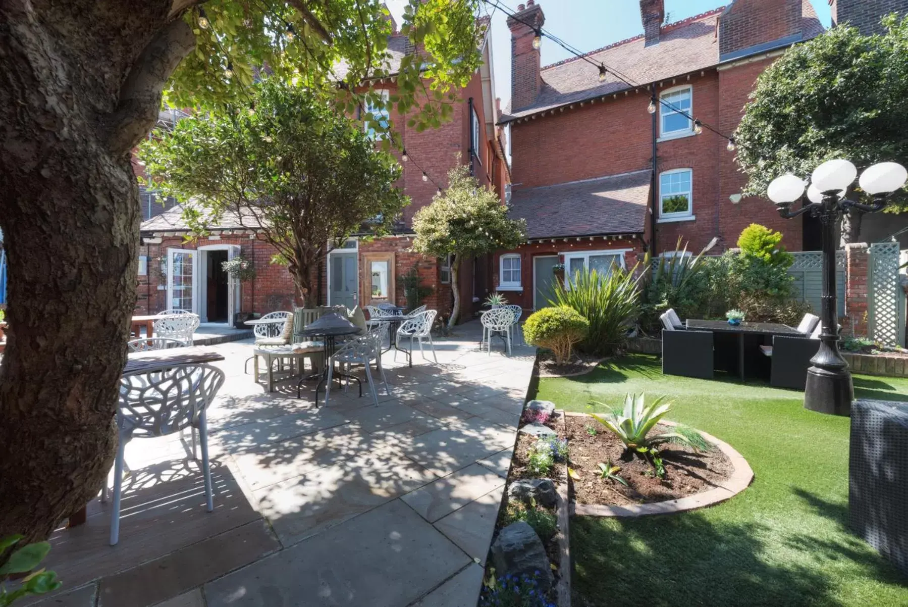 Patio, Property Building in Somerset House Boutique Hotel and Restaurant