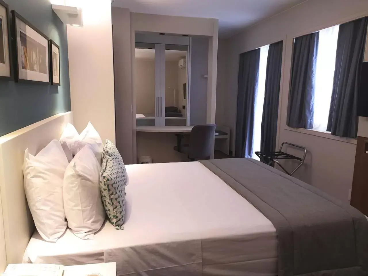 Bed in Comfort Suites Brasília