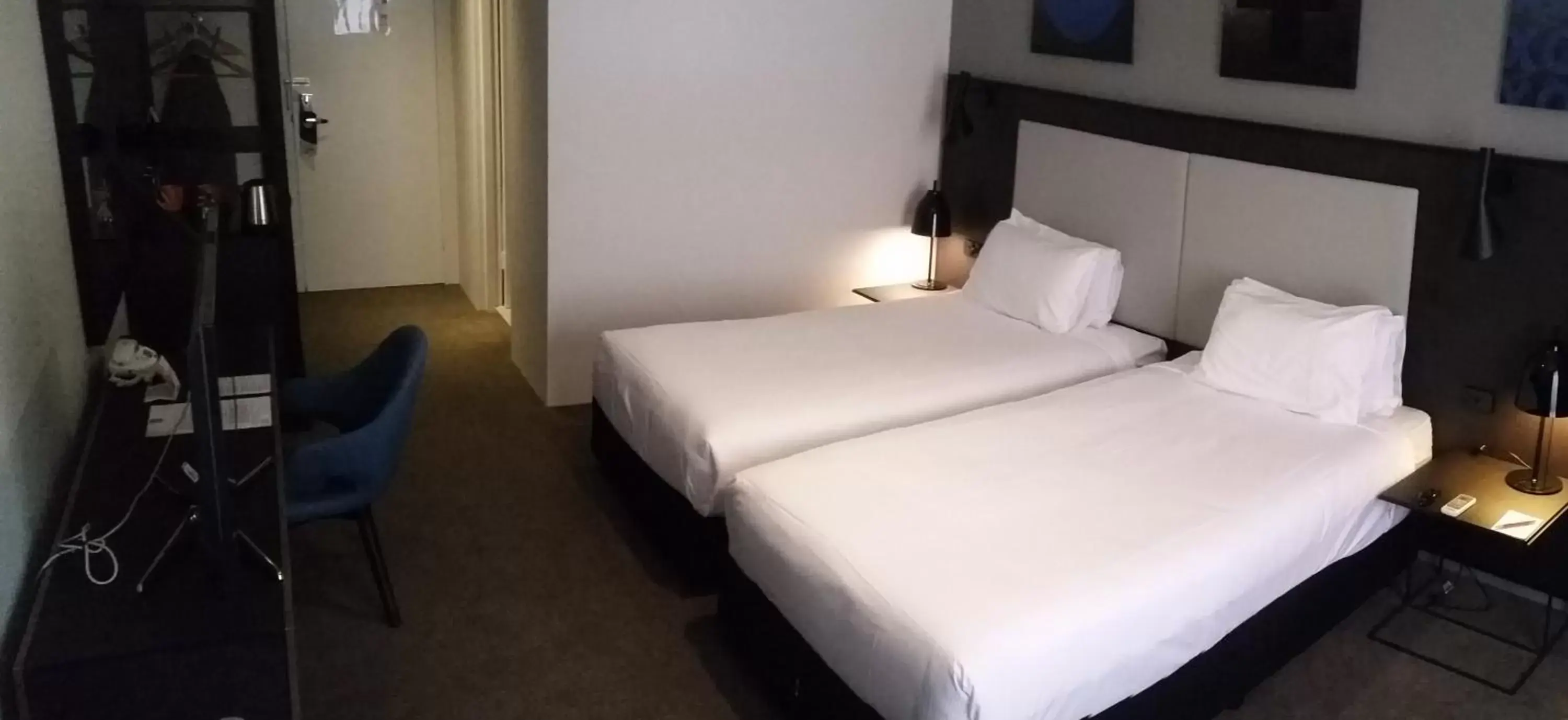 Superior Twin Room in CKS Sydney Airport Hotel