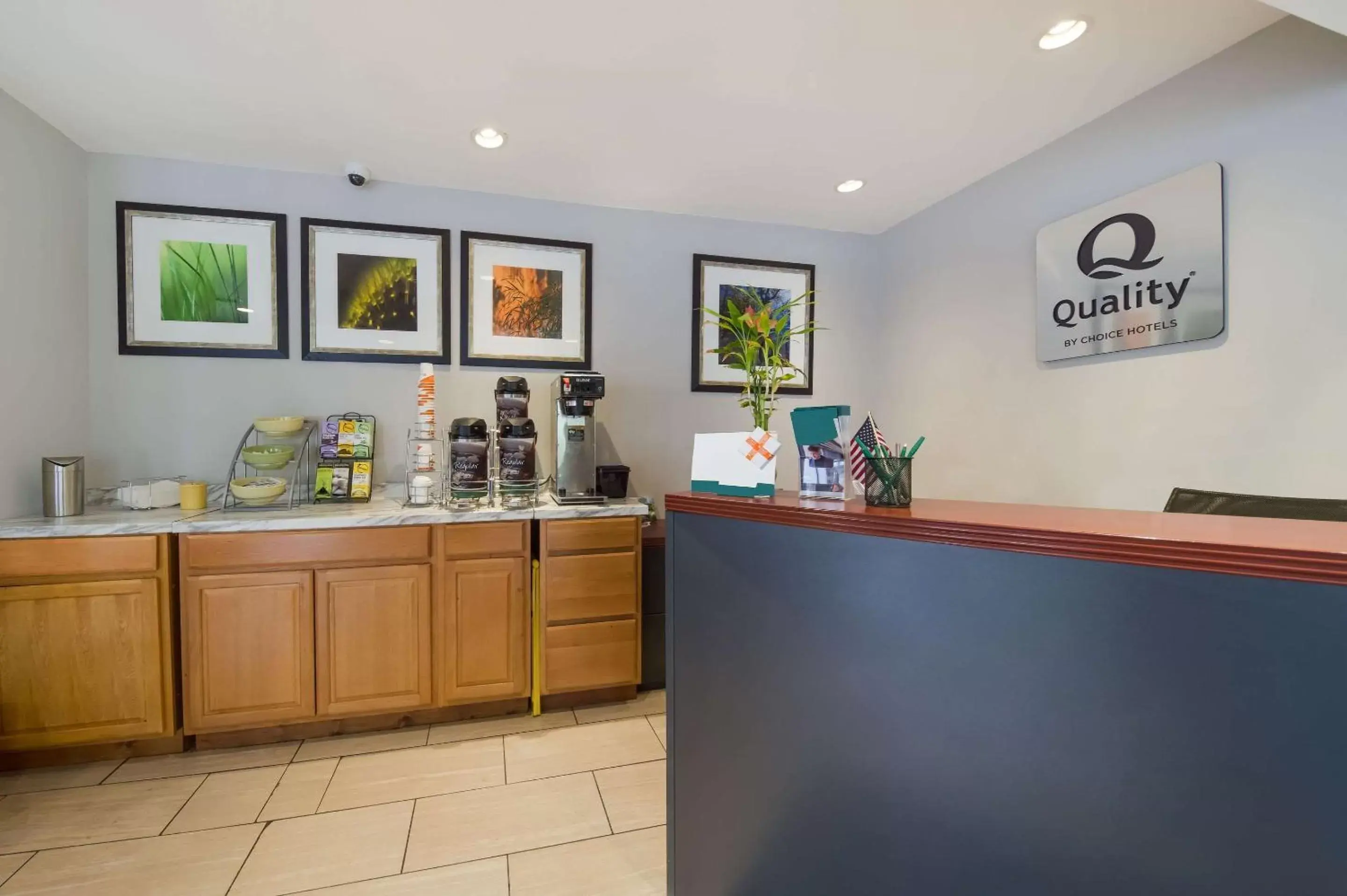 Lobby or reception in Quality Inn