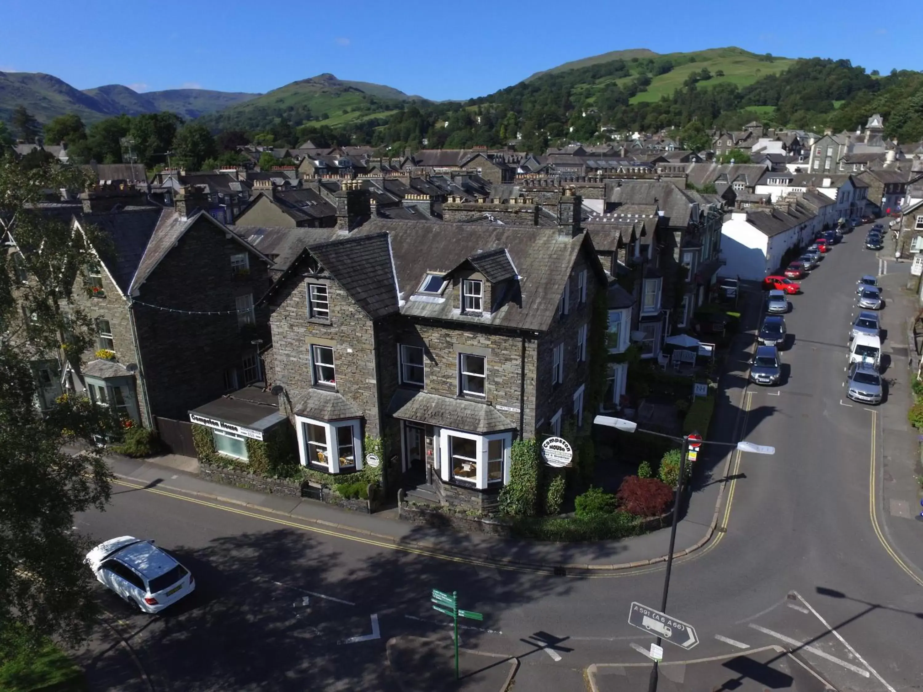 Property building, Bird's-eye View in Compston House B & B