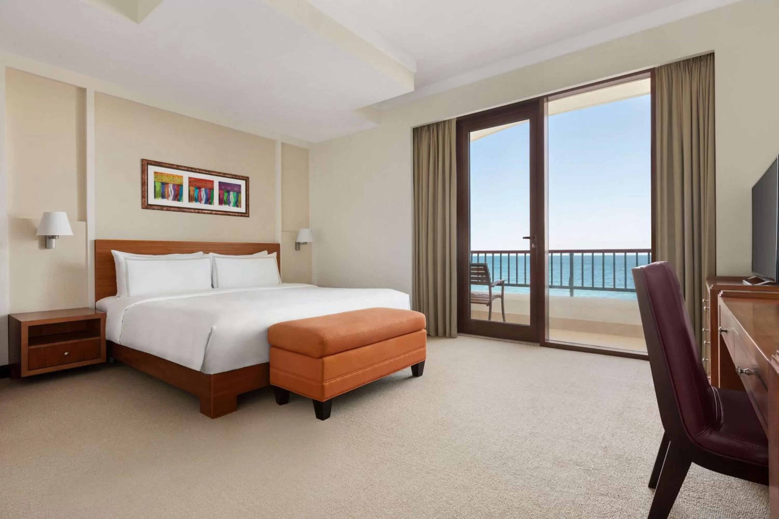 Photo of the whole room, Bed in Shangri-La Barr Al Jissah, Muscat