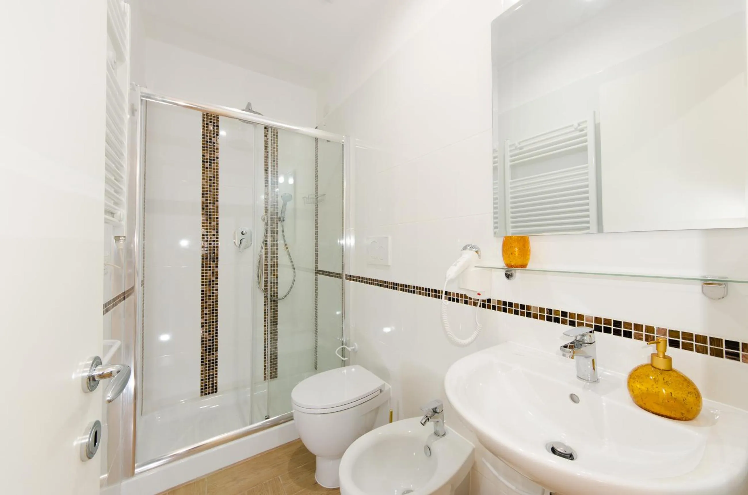 Bathroom in Gemme Di Roma Accomodation