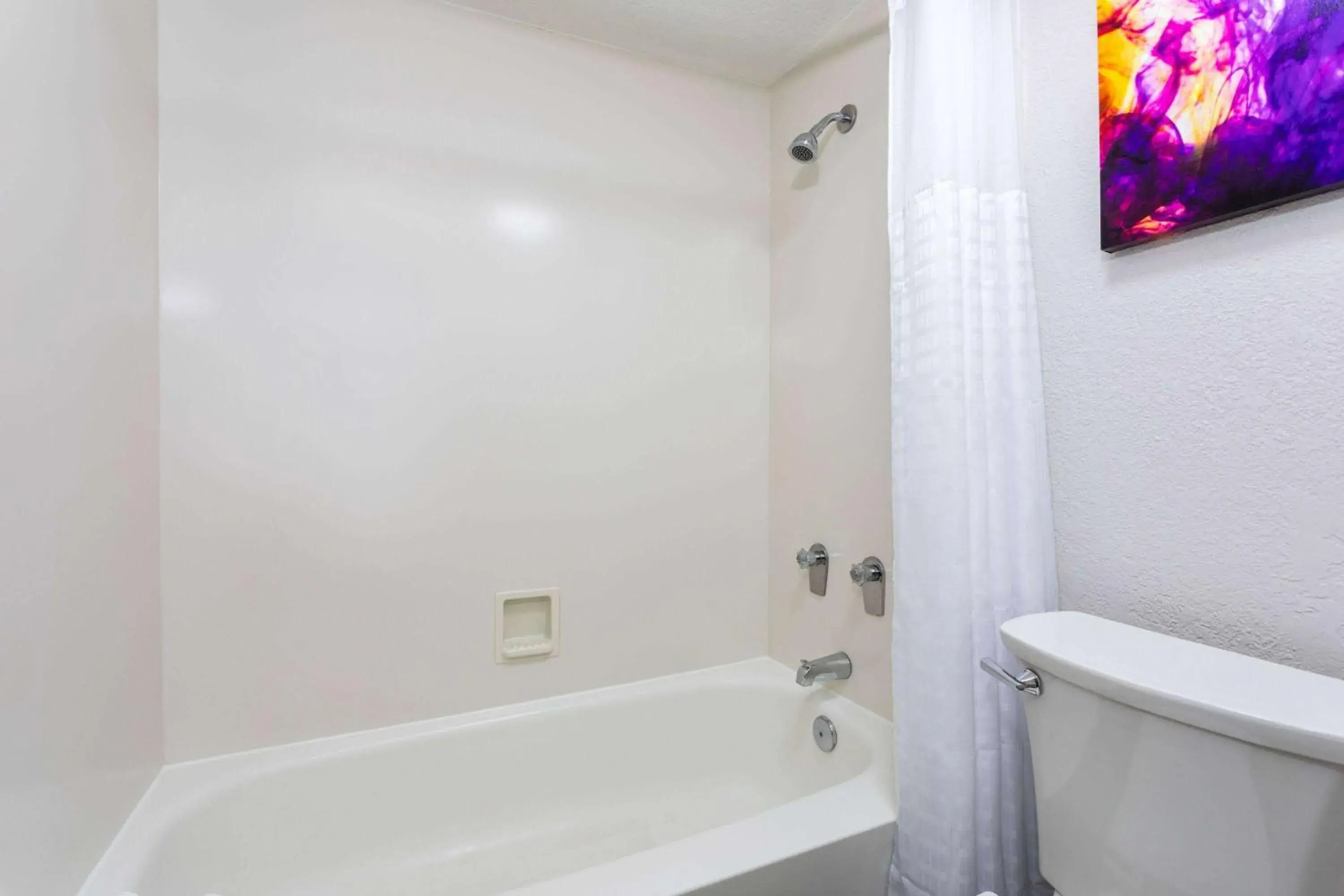 TV and multimedia, Bathroom in La Quinta Inn by Wyndham Pensacola