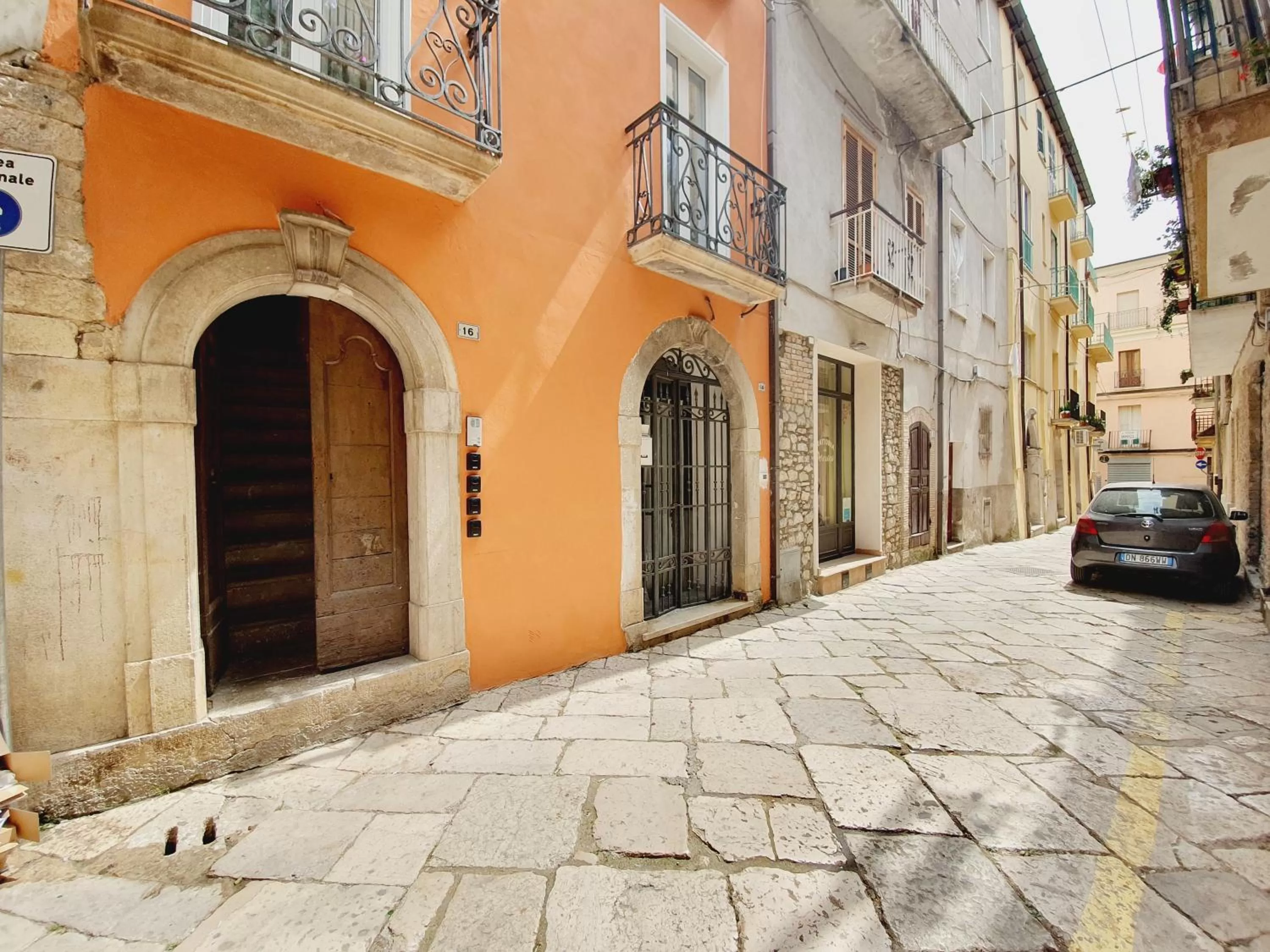 Facade/entrance in Casa Ludo - Fondi Vertice Rooms
