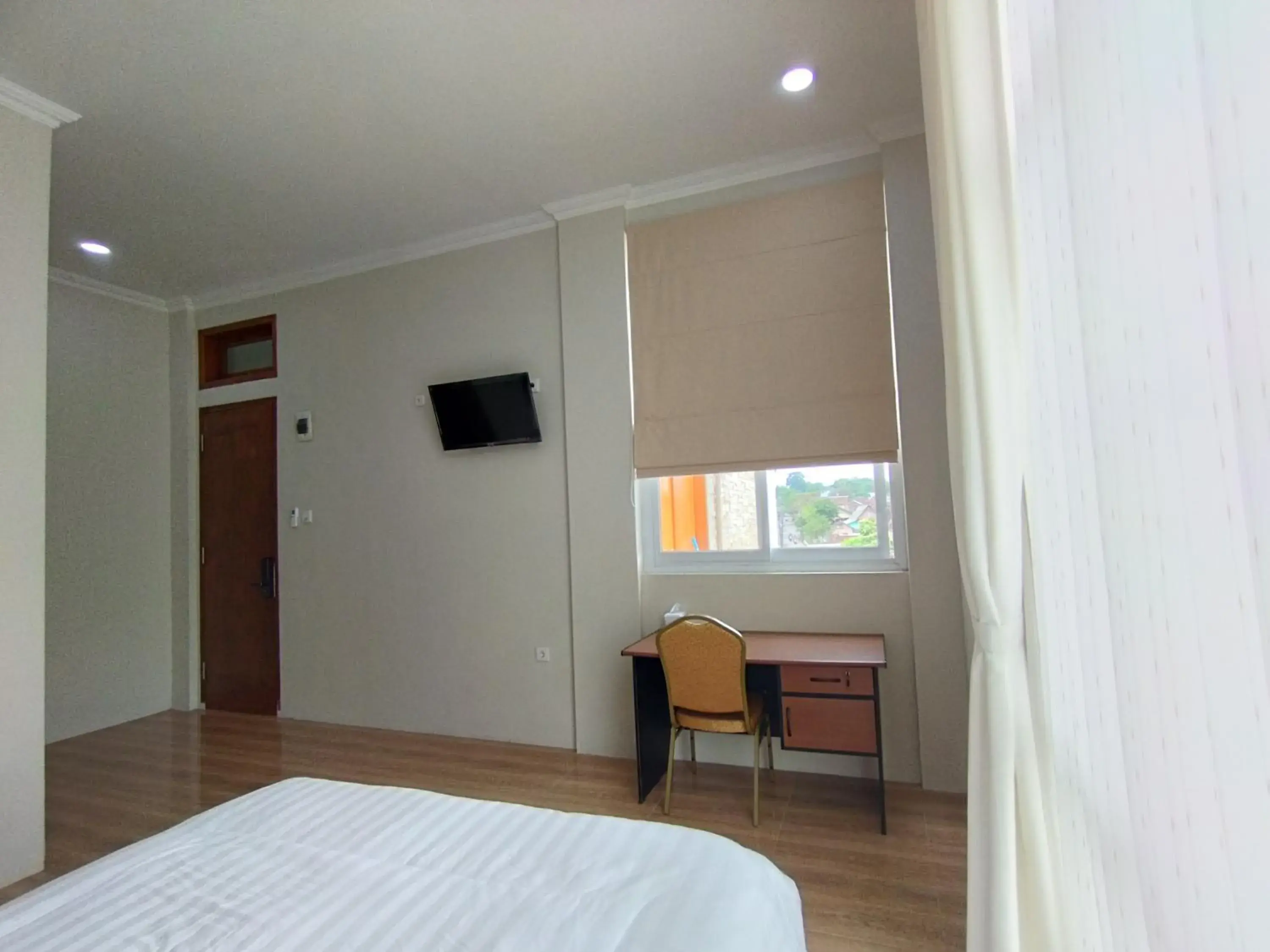 View (from property/room), Bed in Saira Hotel dan Homestay Syariah