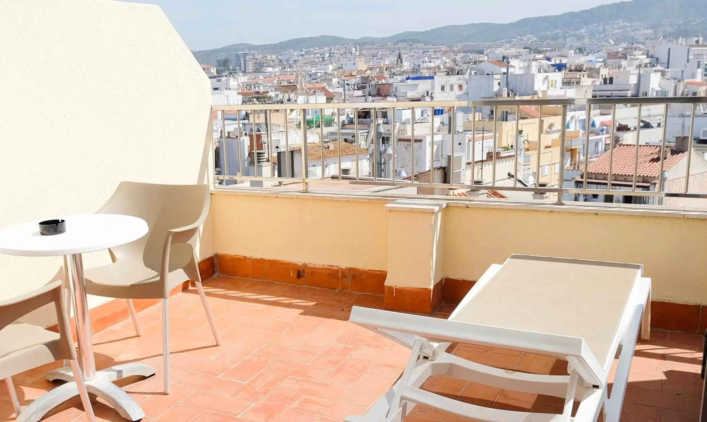 Balcony/Terrace in Hotel Subur