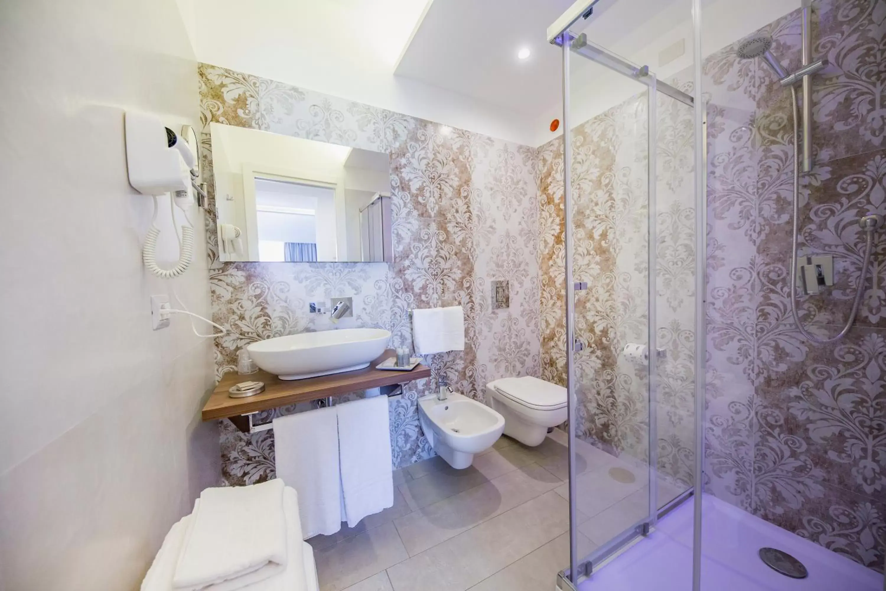 Bathroom in Ossuna Bay Hotel Boutique