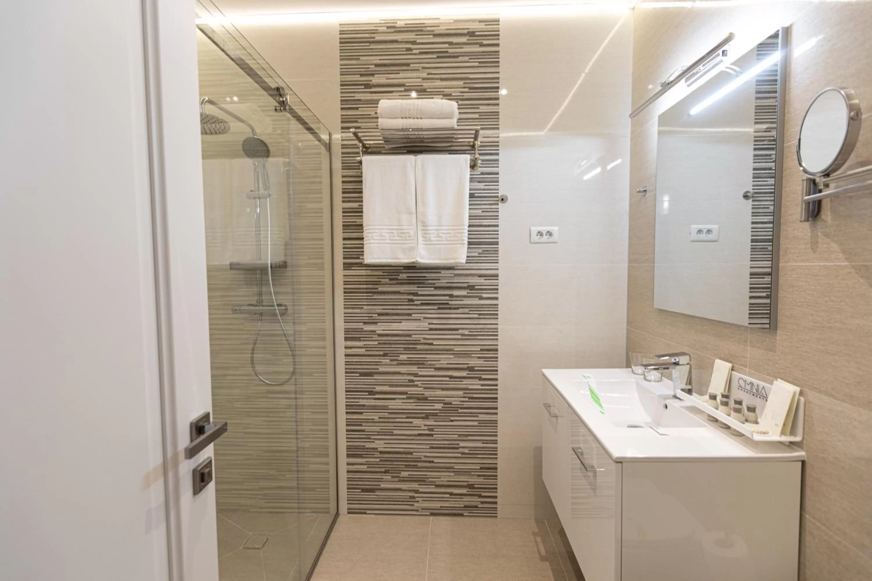 Bathroom in Omnia Apartments