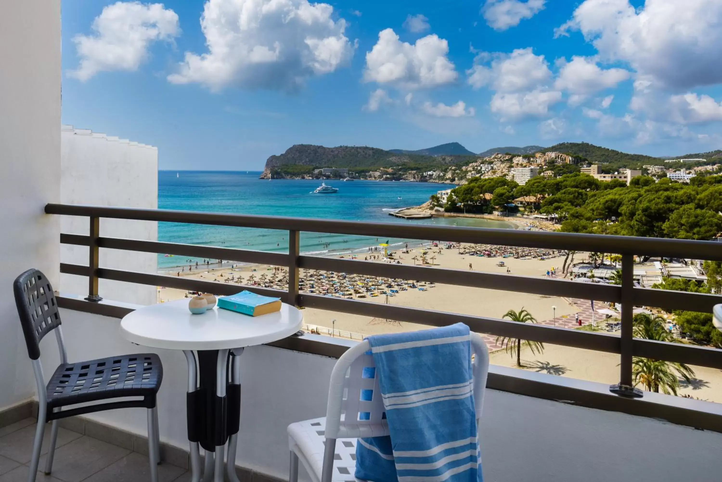 Balcony/Terrace in Hotel Vibra Beverly Playa