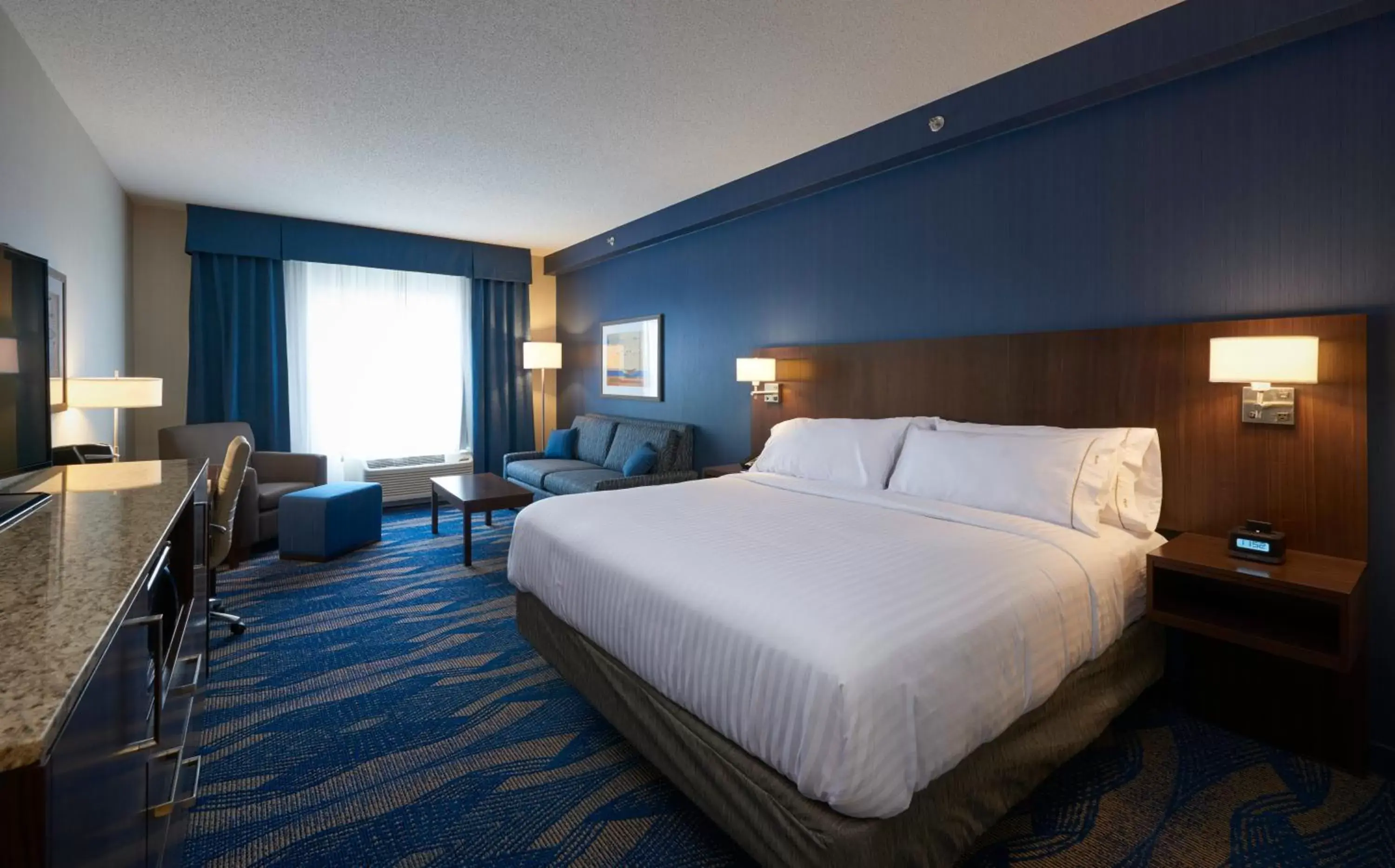 Photo of the whole room, Bed in Holiday Inn Express & Suites St. John's Airport, an IHG Hotel