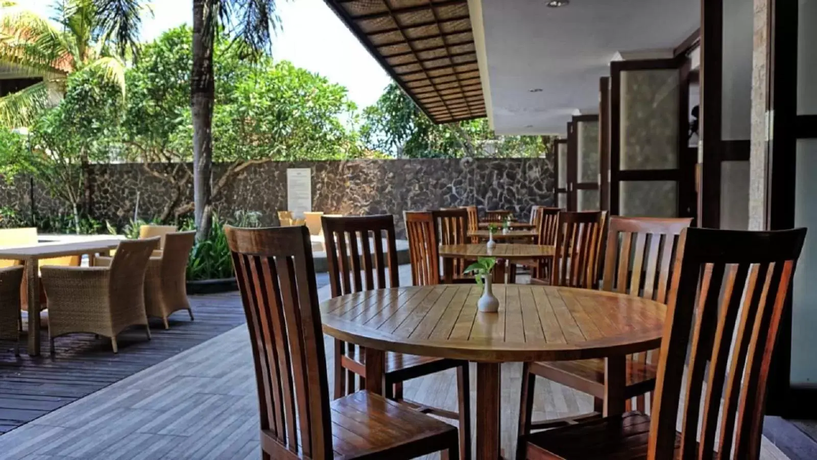 Restaurant/Places to Eat in Best Western Resort Kuta