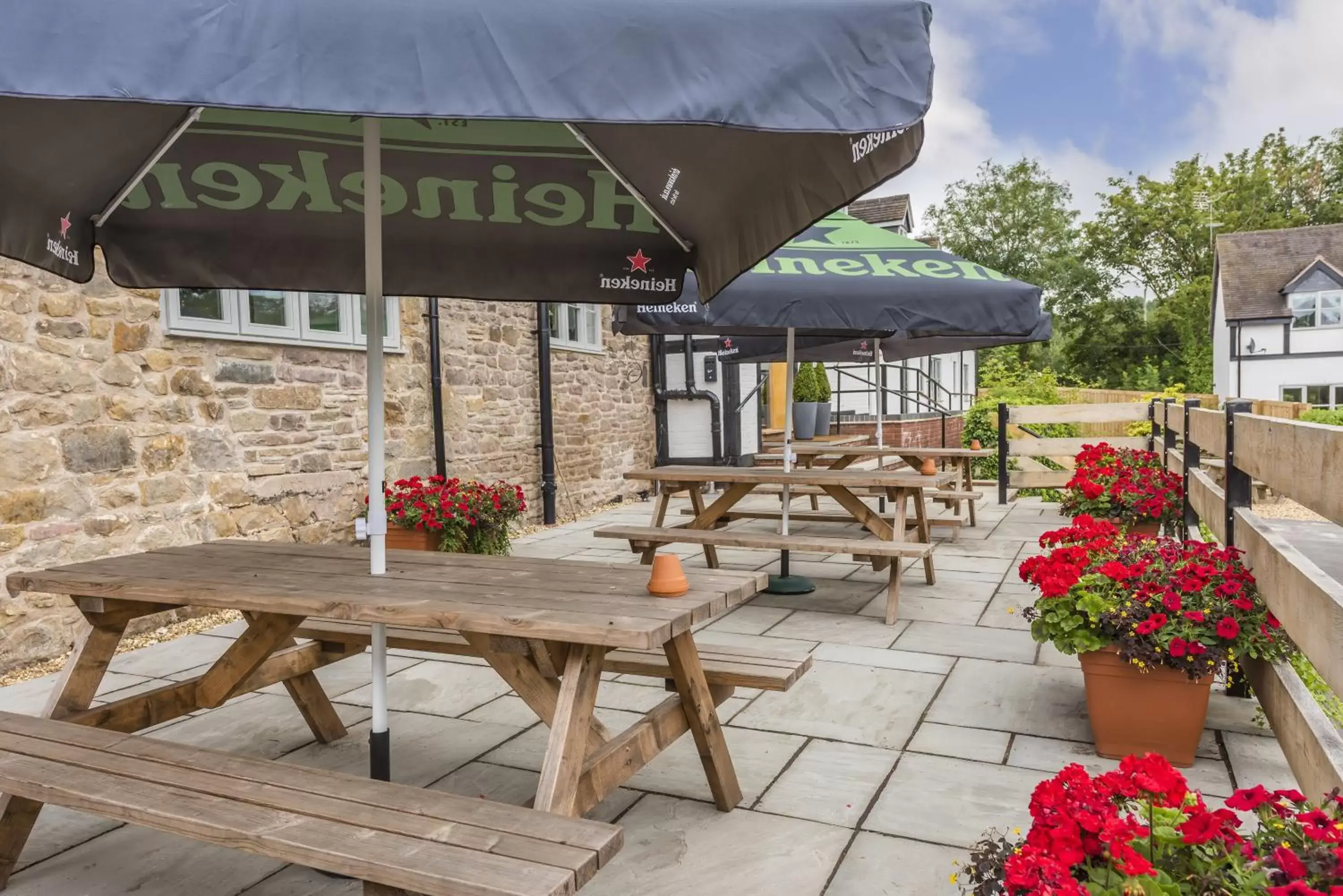 Patio in The Hopton Crown