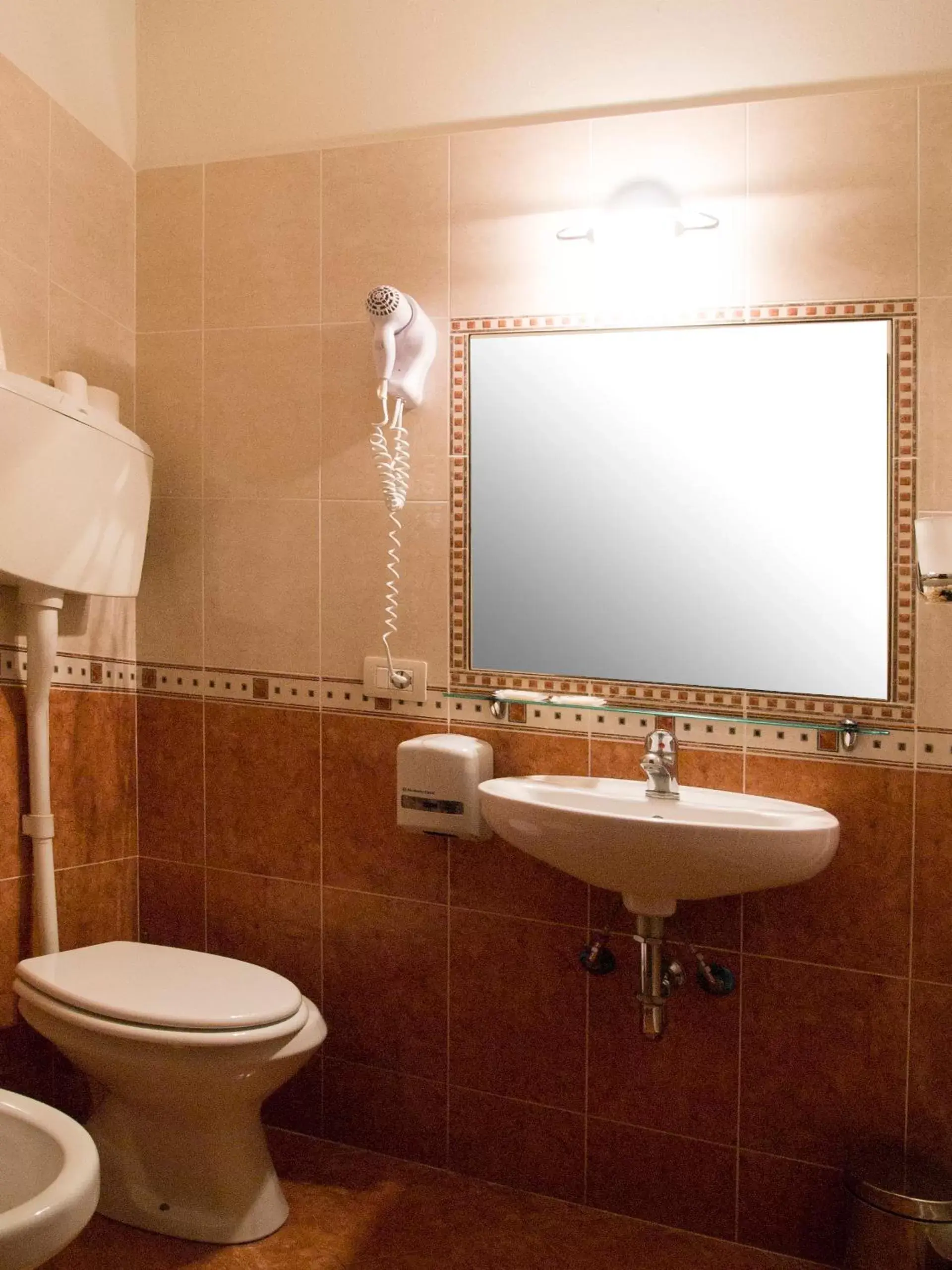 Toilet, Bathroom in Hotel Ares Milano