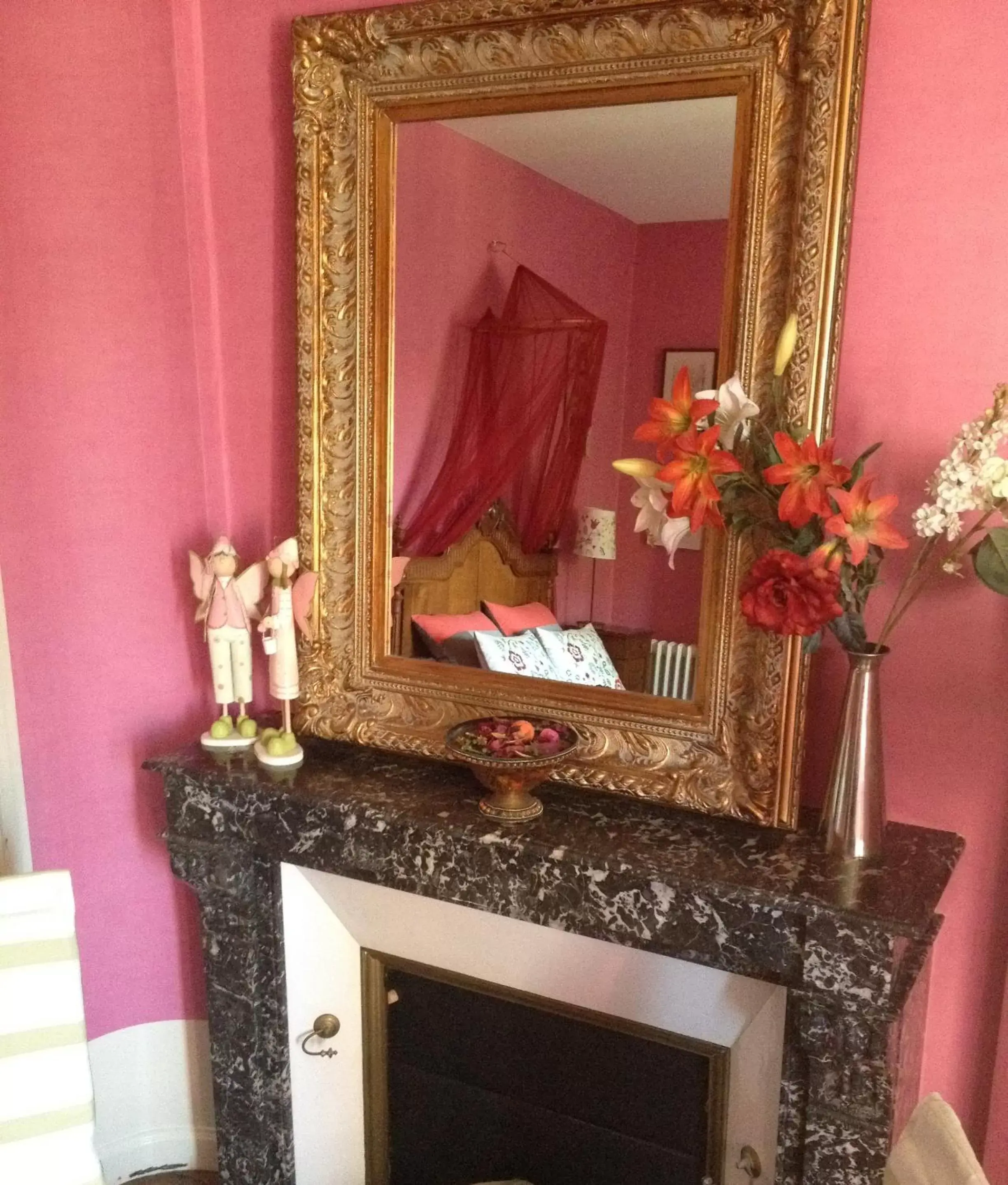 Decorative detail, Bathroom in Villa Primerose