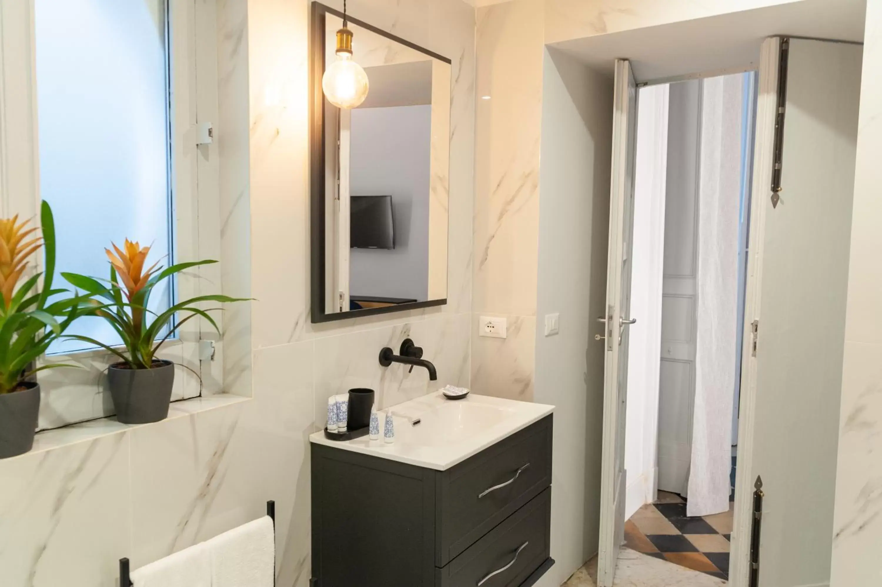 Bathroom in CATARINA SUITES - CENTRO STORICO