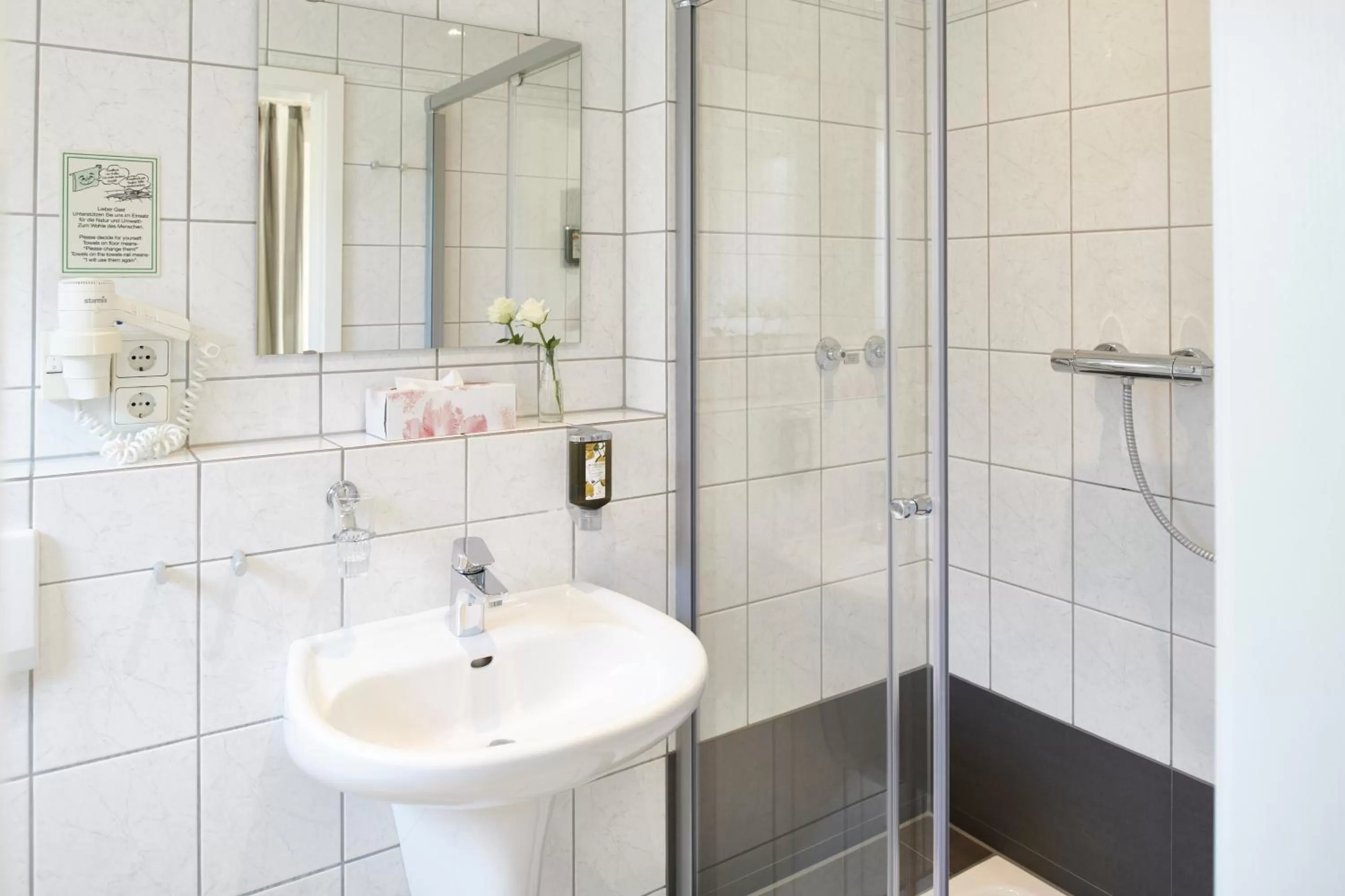 Shower in Schwanenhof Hotel und Restaurant