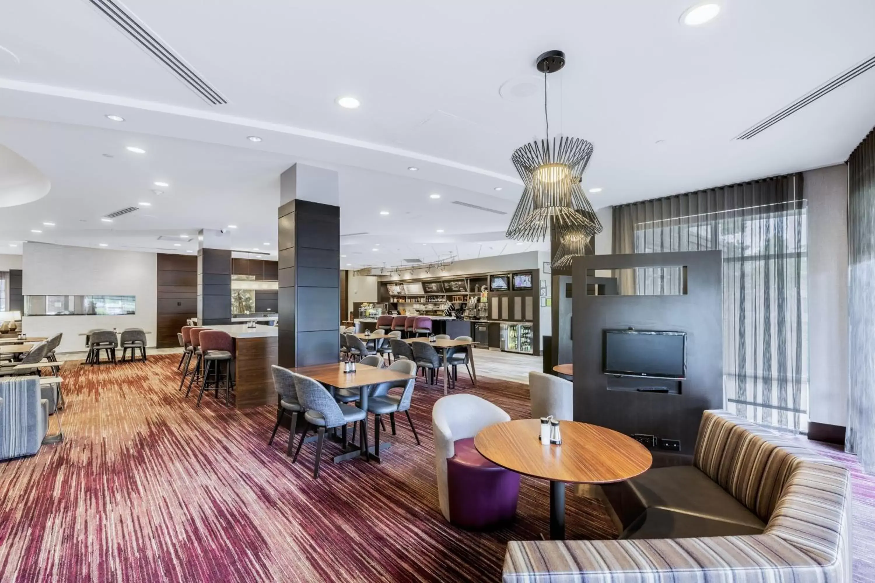 Restaurant/places to eat, Lounge/Bar in Courtyard by Marriott Boston Waltham