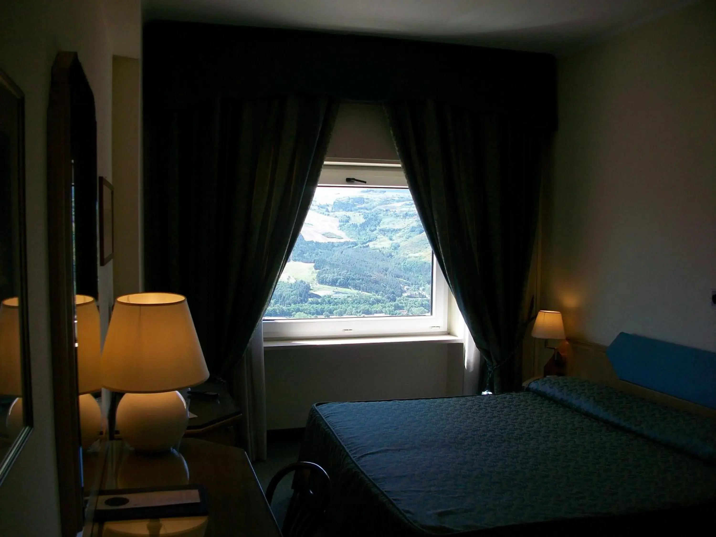 View (from property/room), Bed in Grande Albergo Potenza