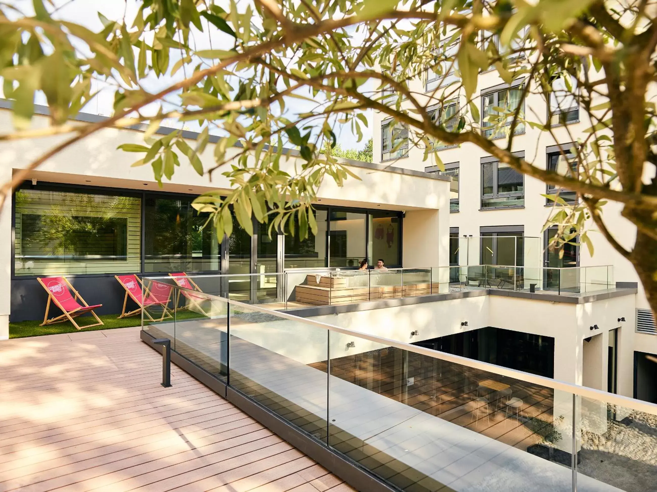 Inner courtyard view, Swimming Pool in Schwabinger Wahrheit by Geisel