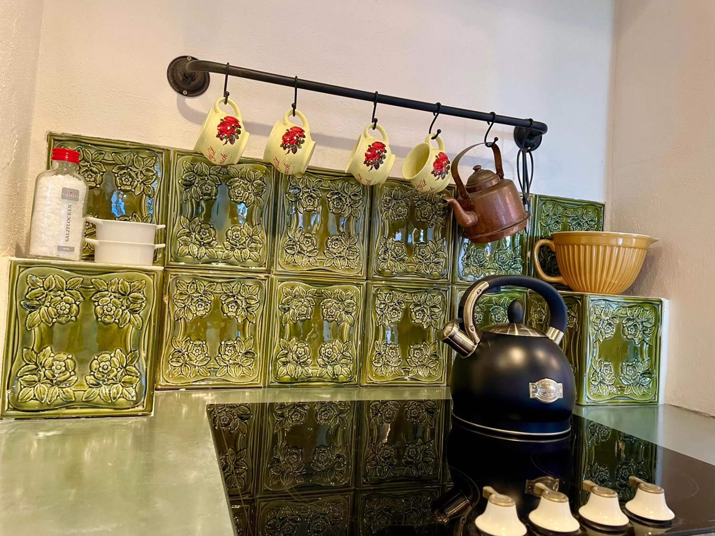 kitchen, Kitchen/Kitchenette in Weißt Du noch - Gästehäuser & Suiten