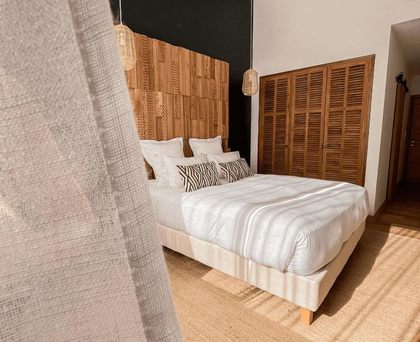 Bed in Hôtel Le Saint Remy & Spa