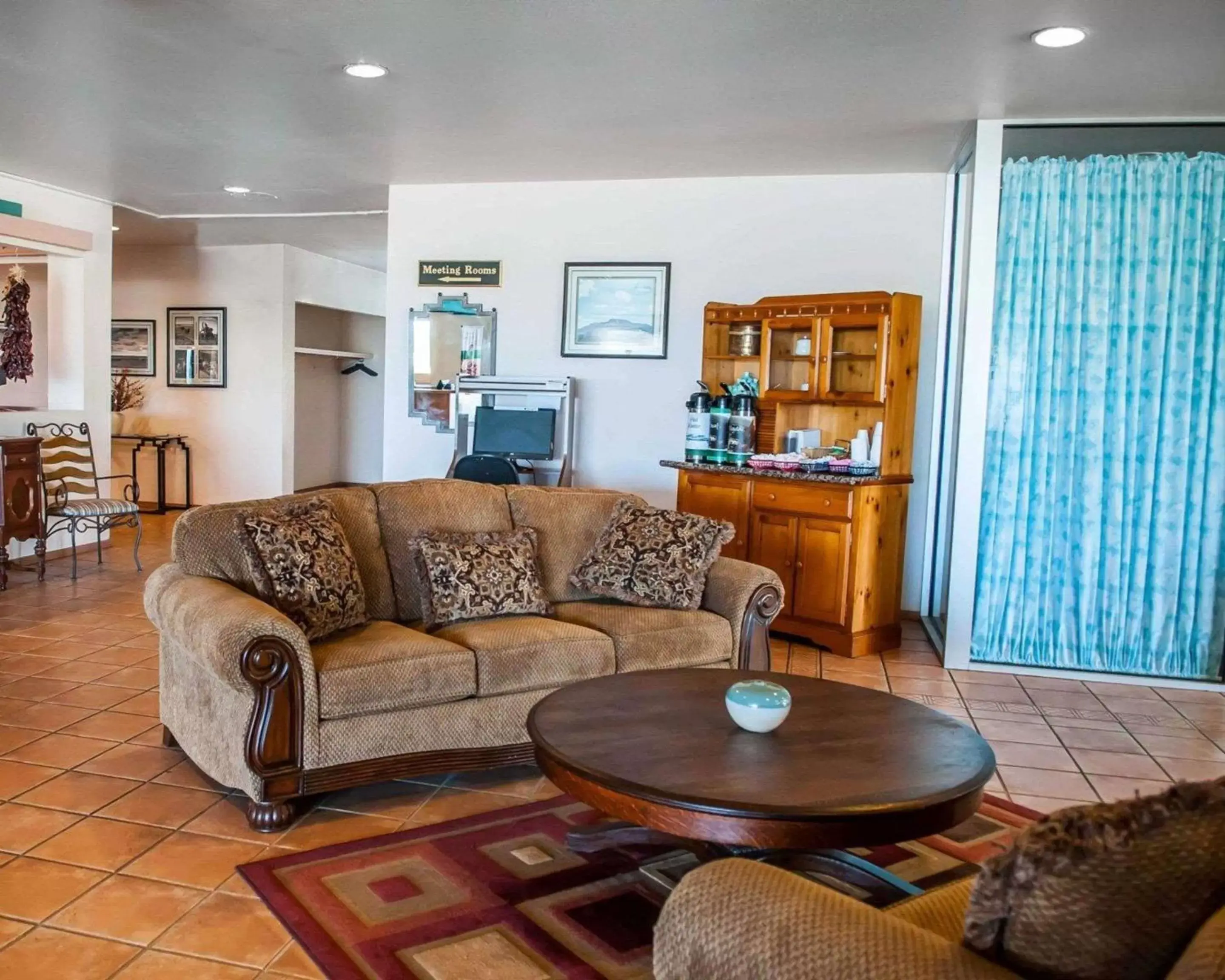 Lobby or reception, Seating Area in Quality Inn Tucumcari