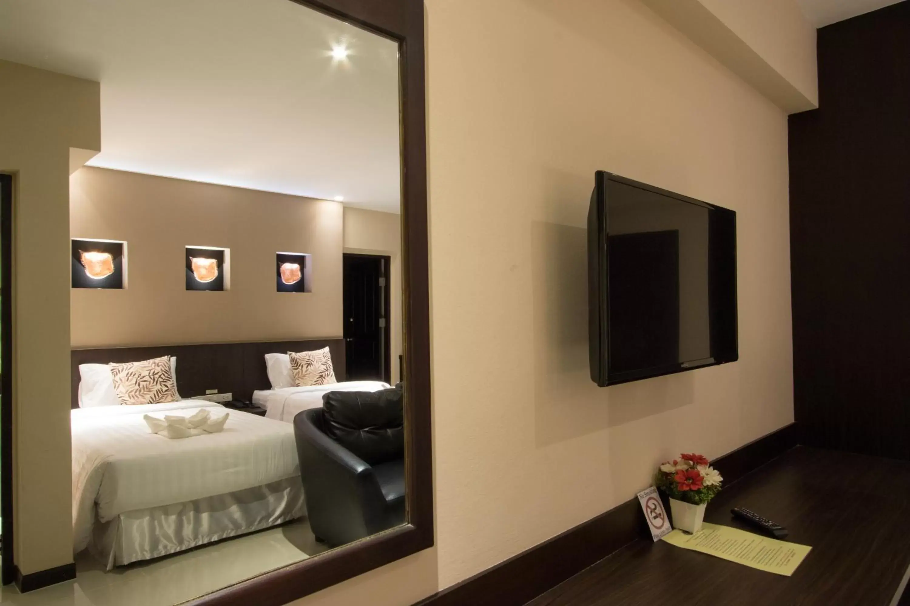 TV and multimedia, Bed in Chateau de Sukhumvit