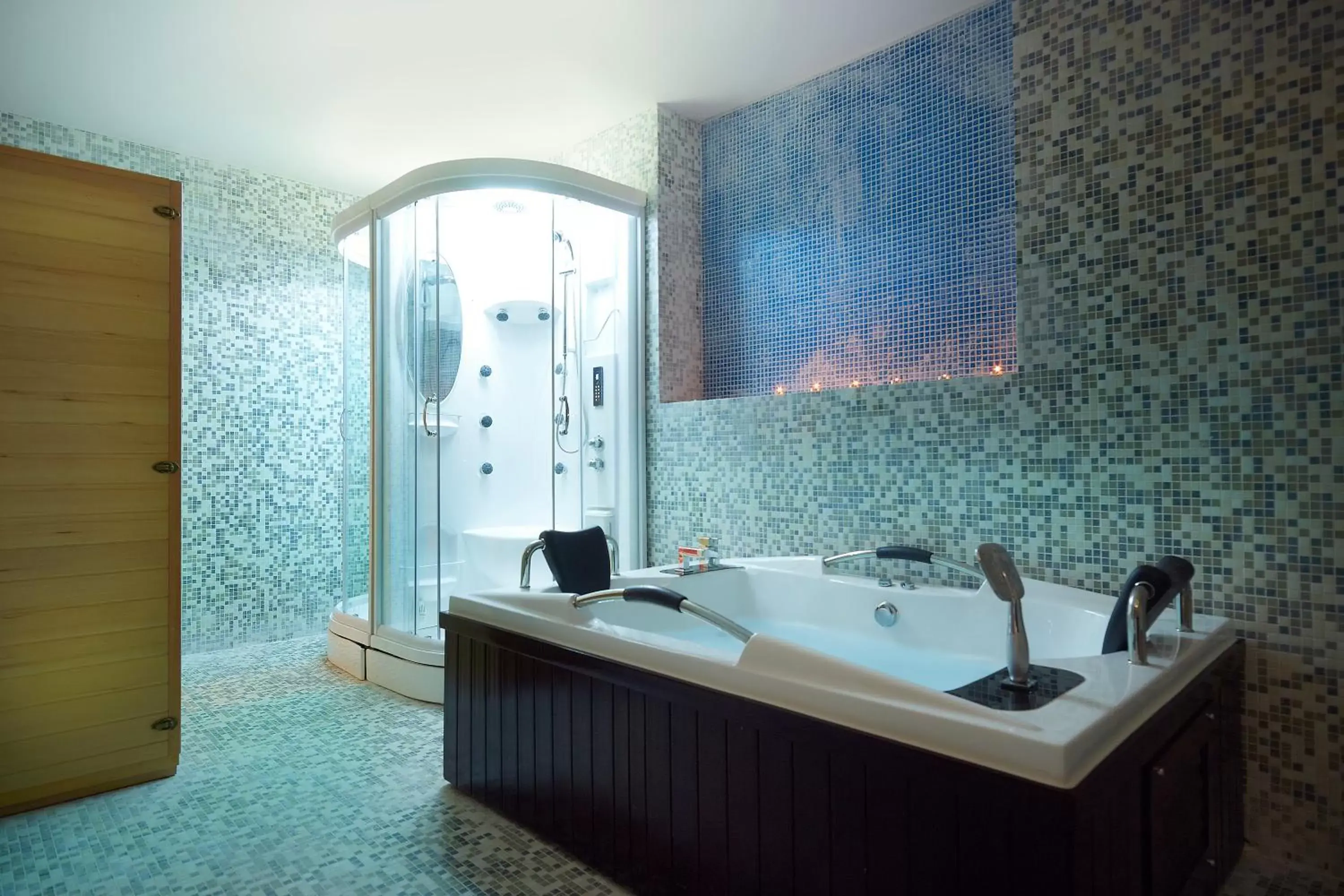 Bathroom in Arion Hotel