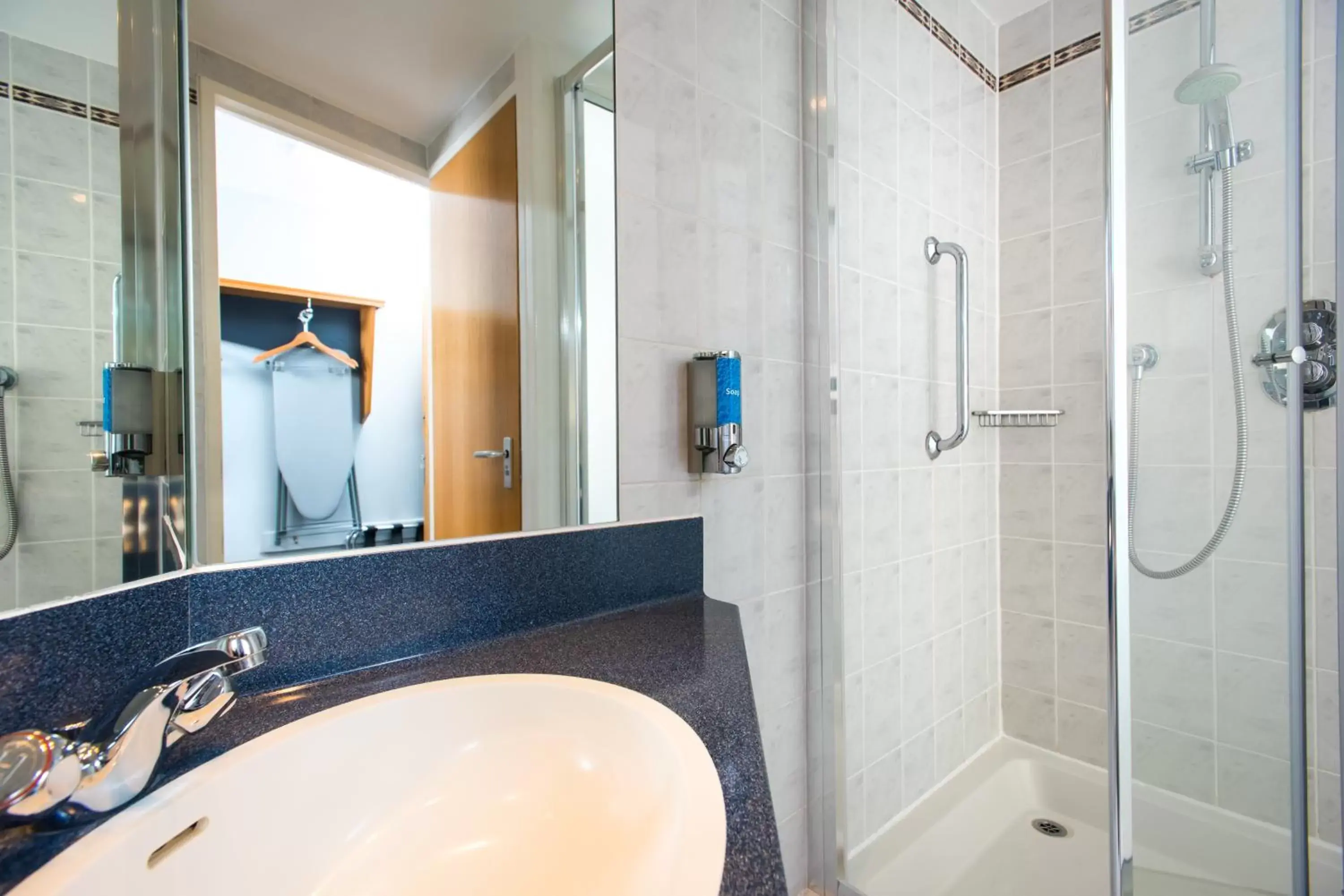 Bathroom in Holiday Inn Express Hamilton, an IHG Hotel