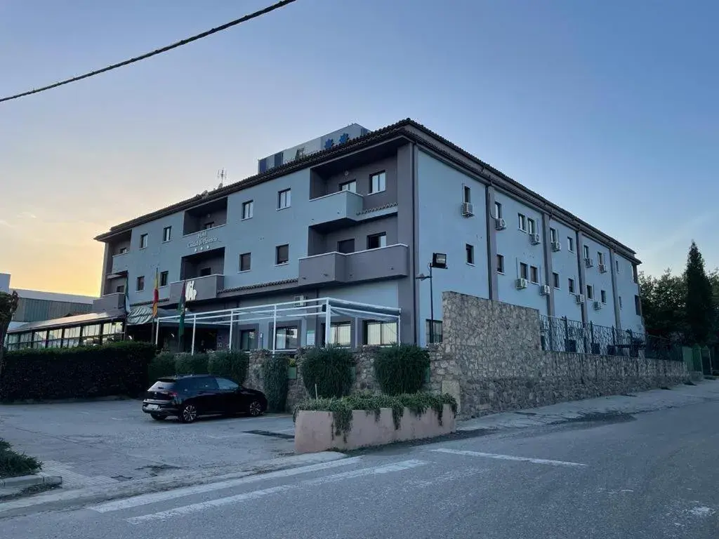 Facade/entrance, Property Building in Hotel Ciudad de Plasencia