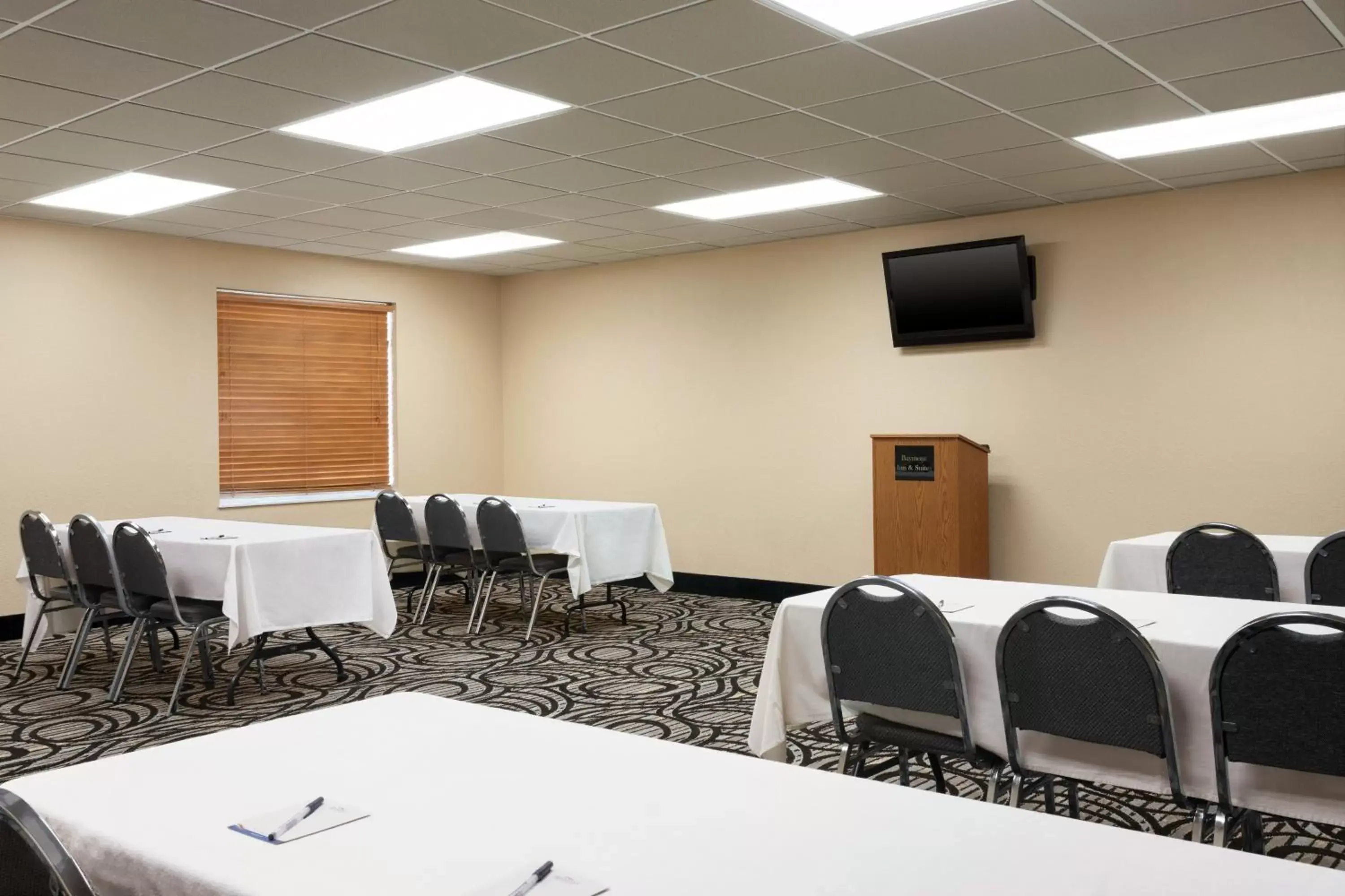 Business Area/Conference Room in Baymont by Wyndham Elizabethtown