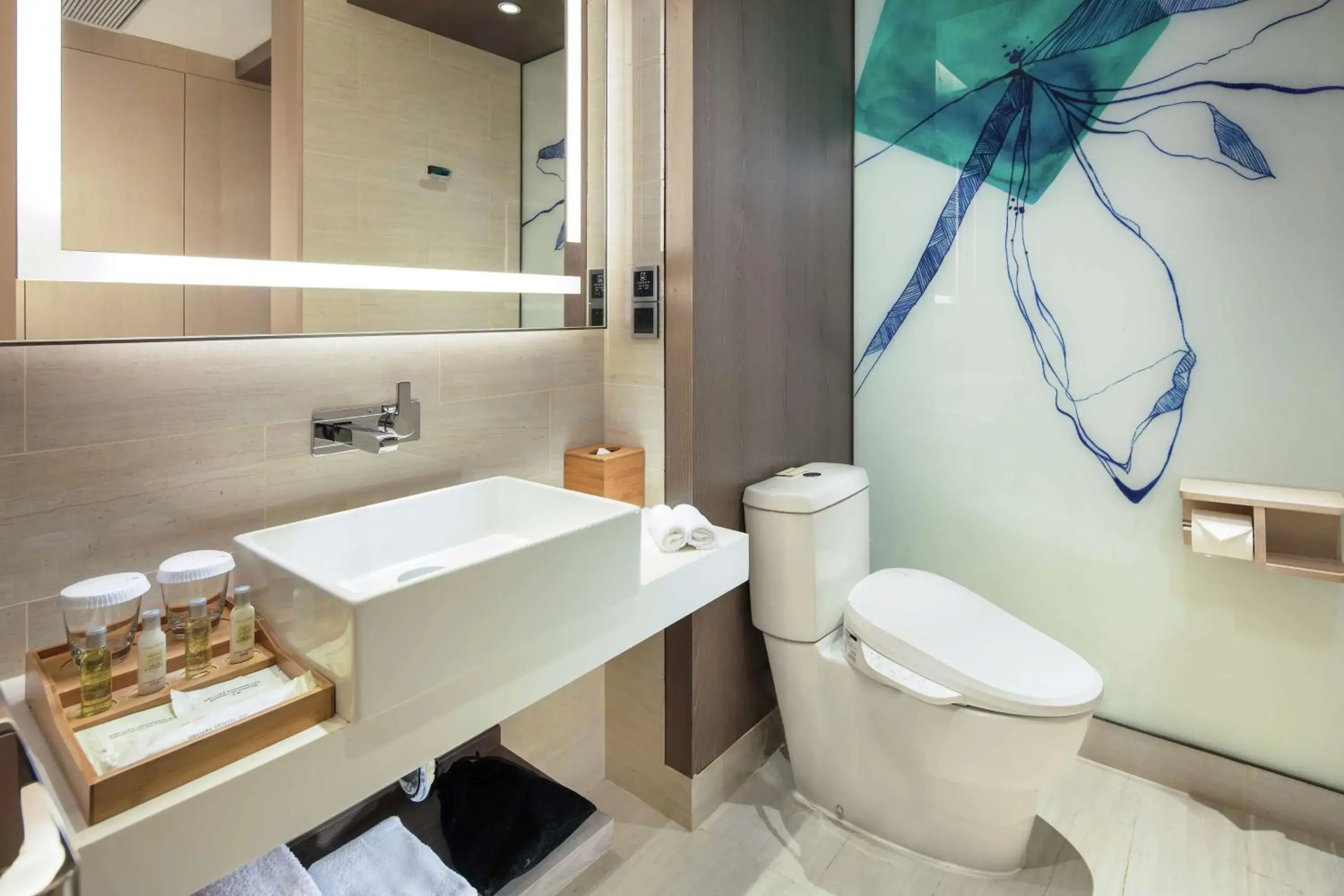 Bathroom in Hilton Garden Inn Shanghai Hongqiao