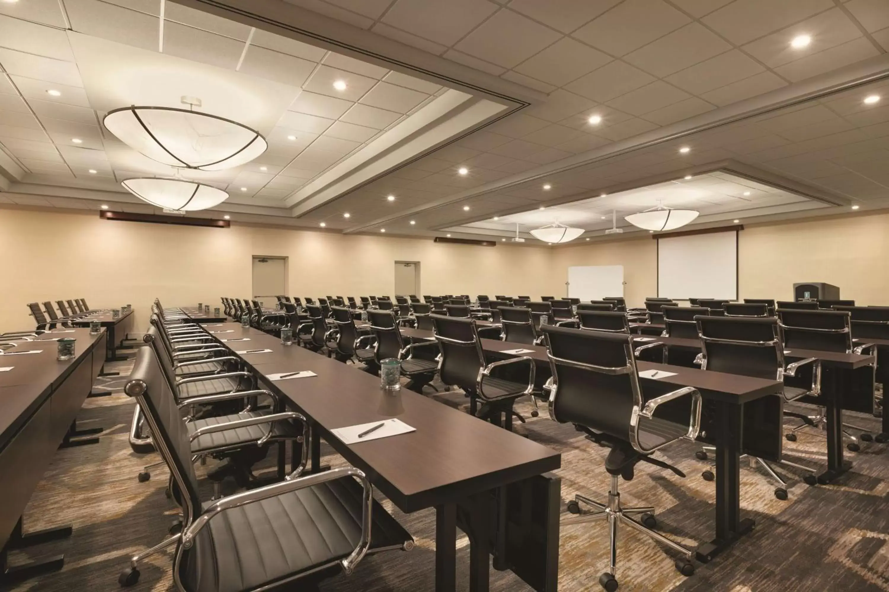 Meeting/conference room in Embassy Suites by Hilton Richmond