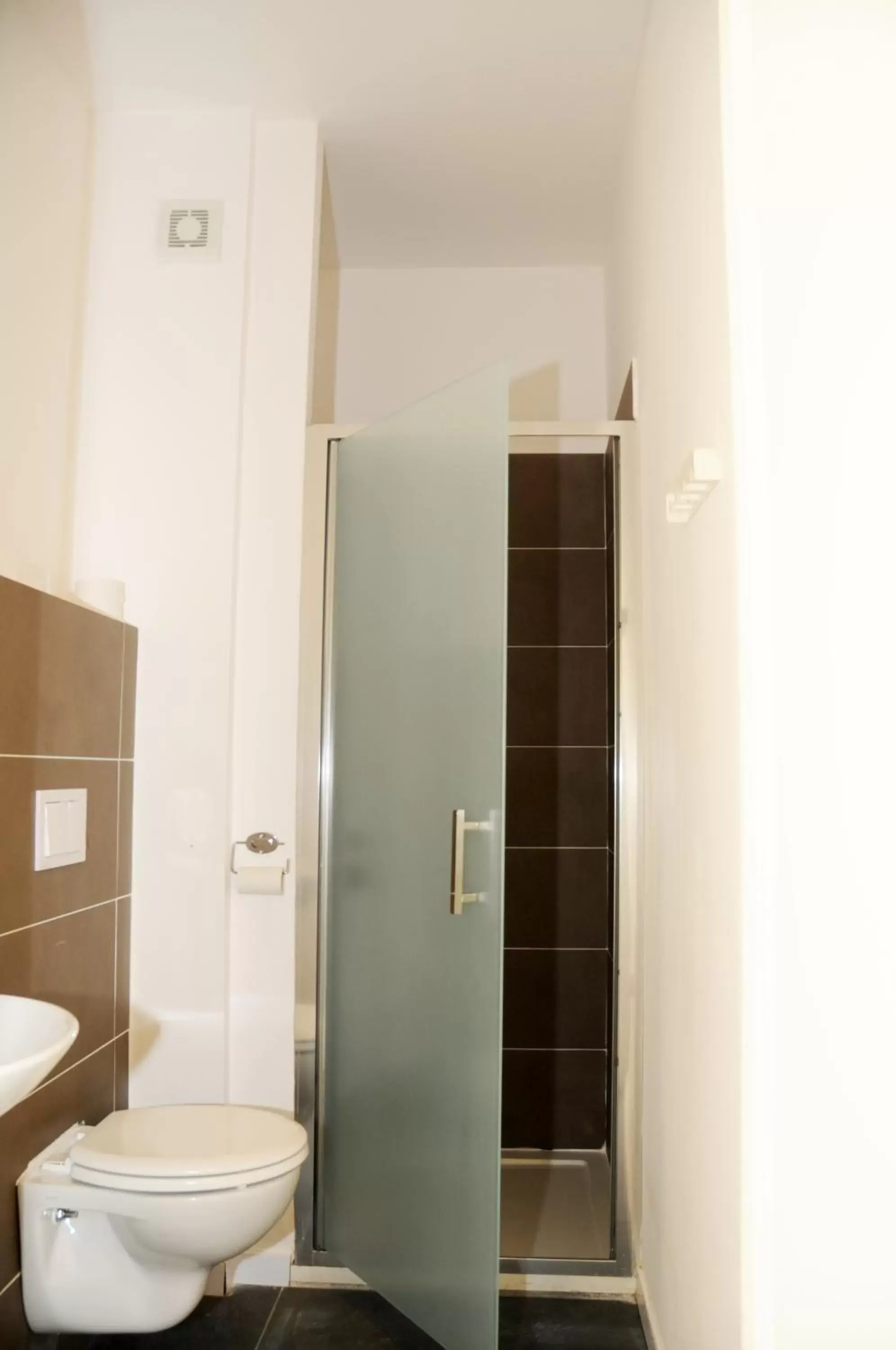 Shower, Bathroom in Kyriad Direct Morez