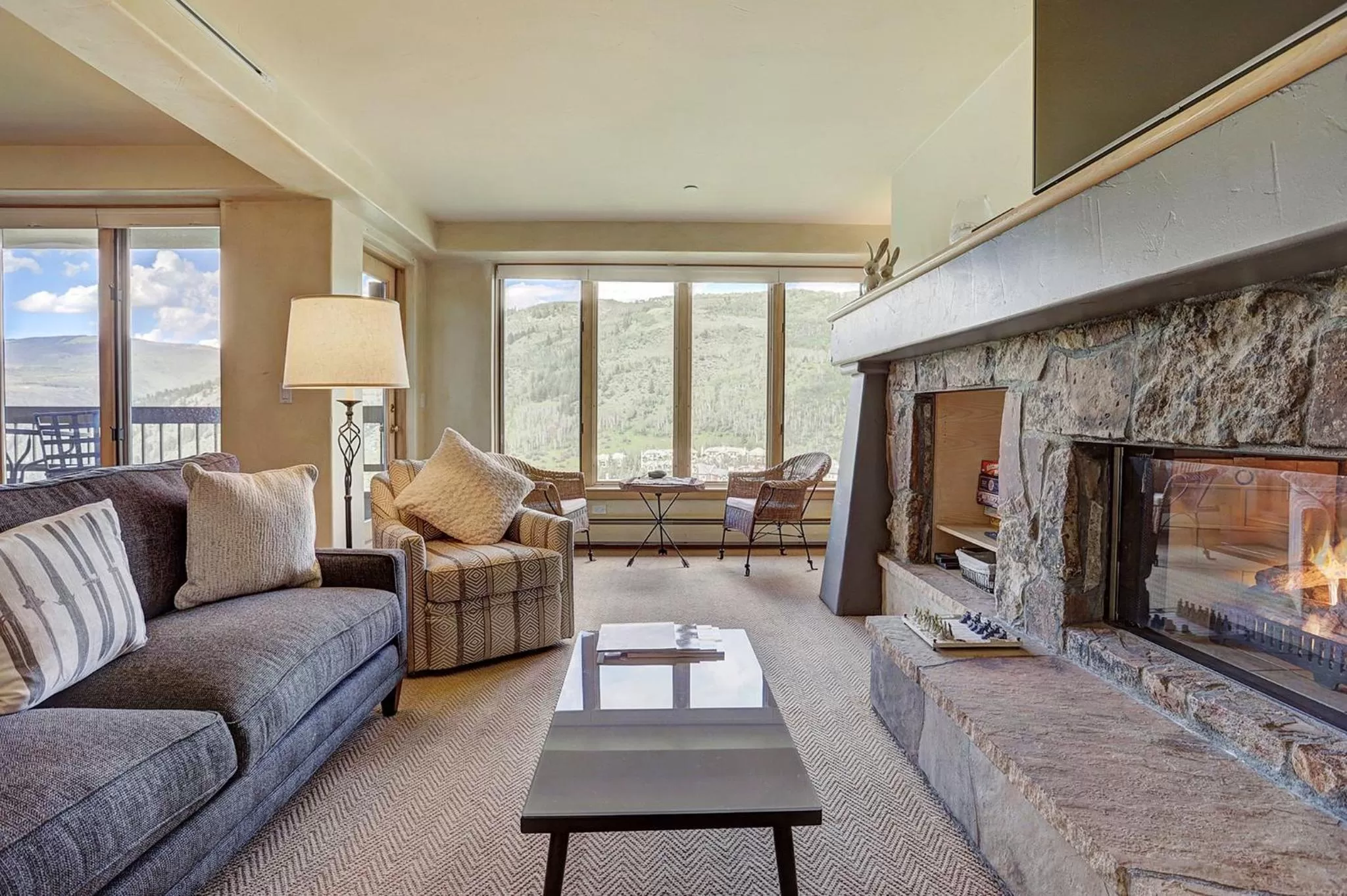 Living room in The Pines Lodge, a RockResort