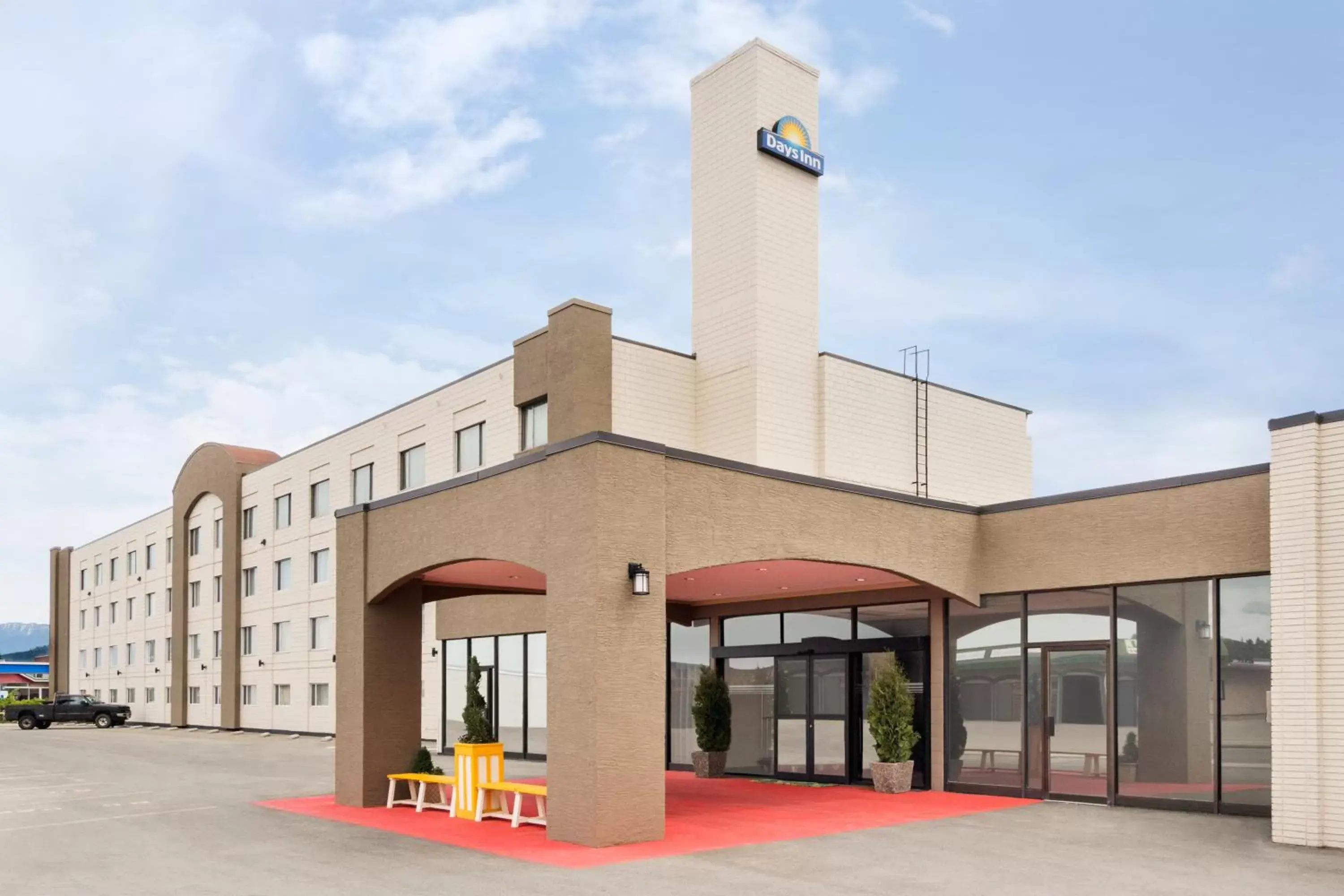 Facade/entrance in Days Inn by Wyndham Cranbrook Conference Centre Facade/entrance in Days Inn by Wyndham Cranbrook Conference Centre