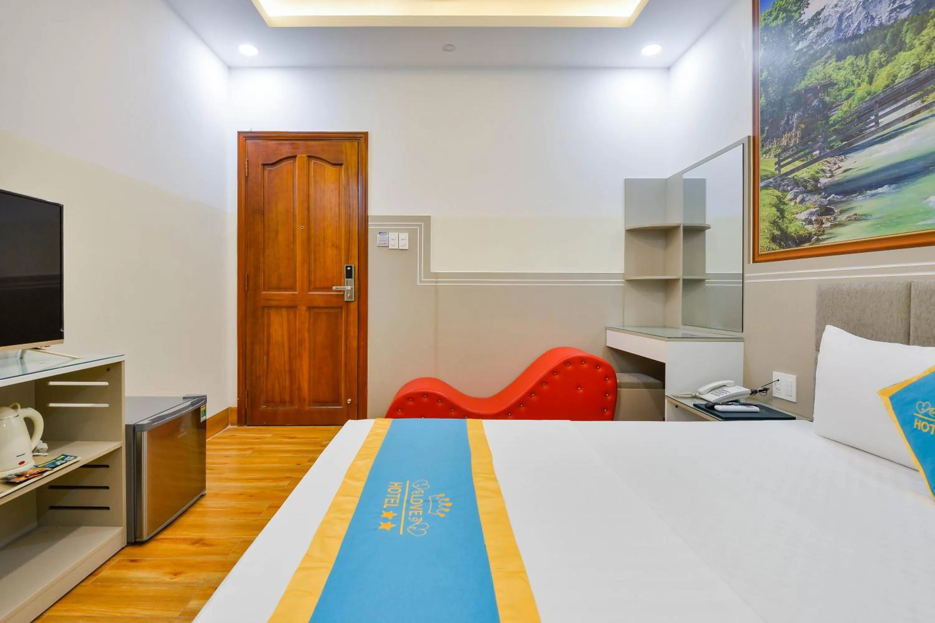 Bed in Love Hotel Airport