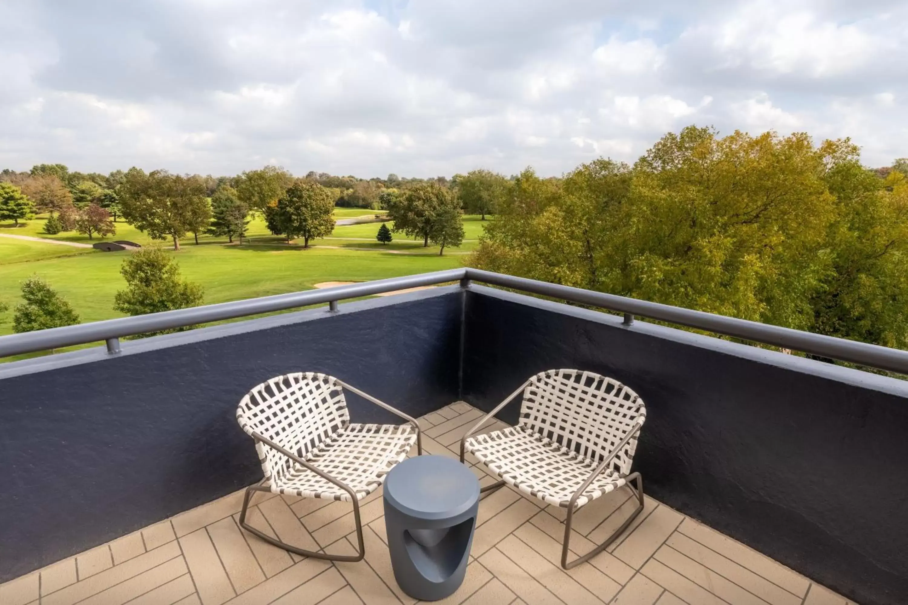 Photo of the whole room, Balcony/Terrace in Lexington Griffin Gate Marriott Golf Resort & Spa