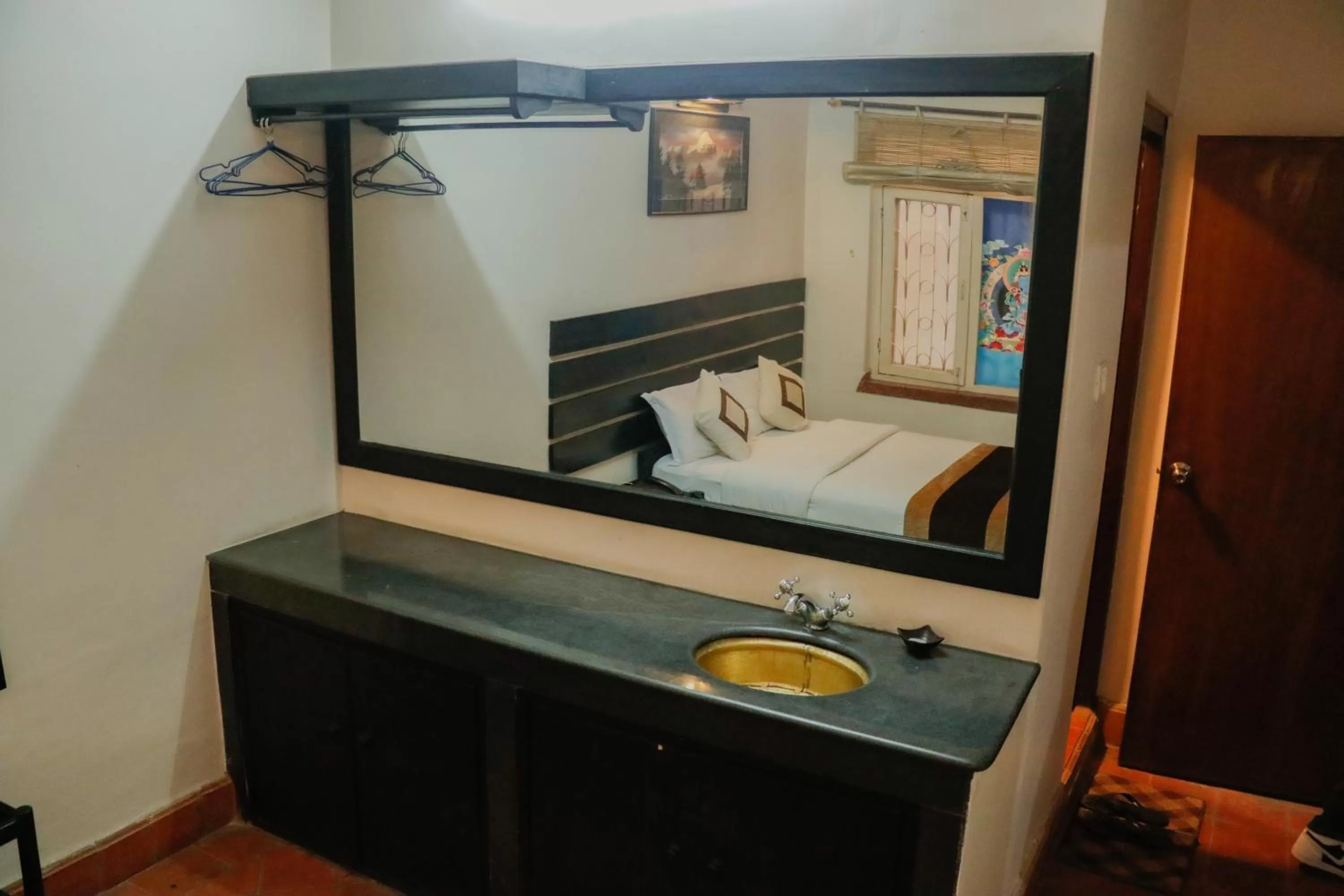 Bed in Hotel ThorongLa Thamel