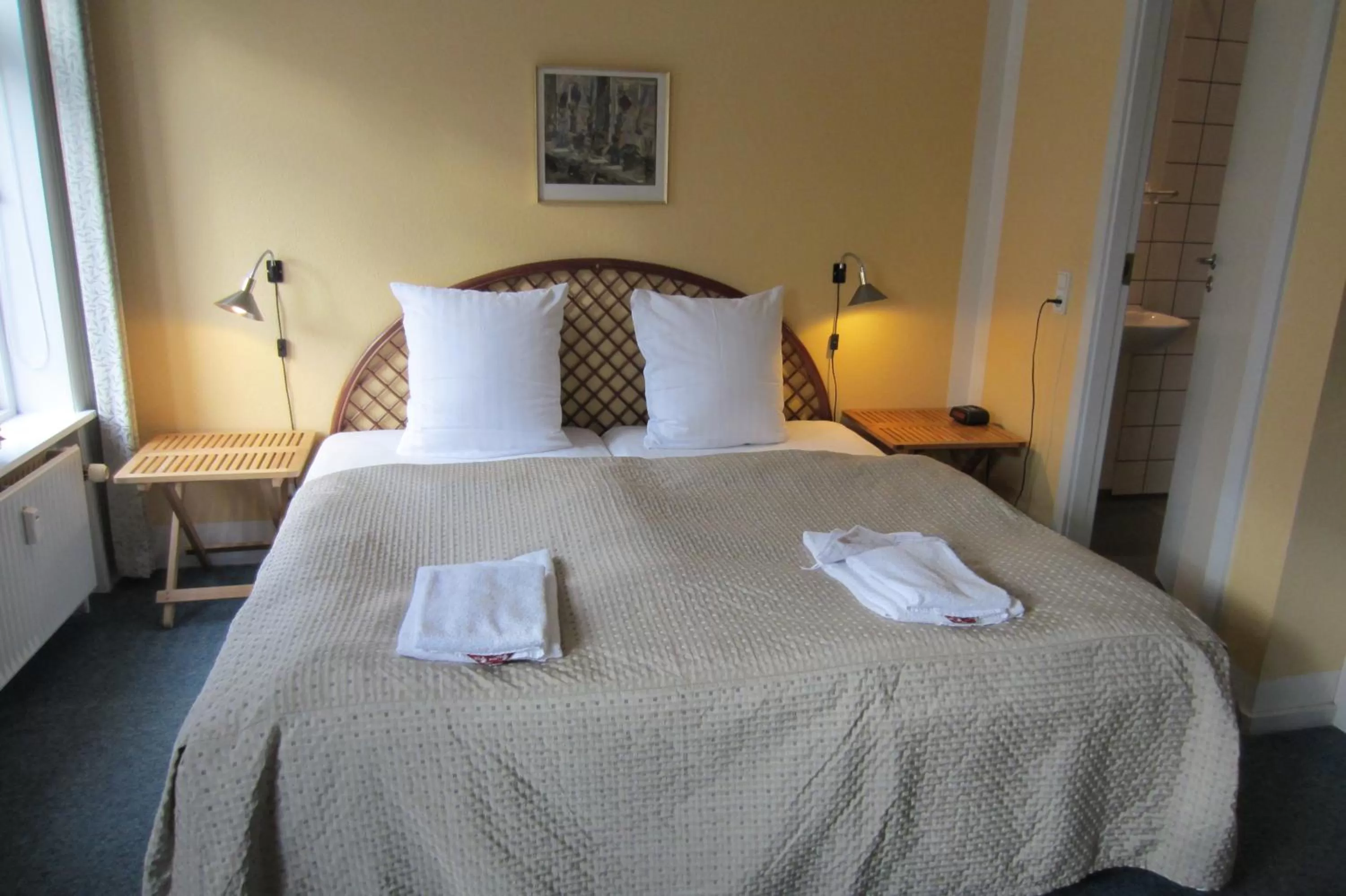 Photo of the whole room, Bed in Faaborg Byferie Hotel & Vandrerhjem