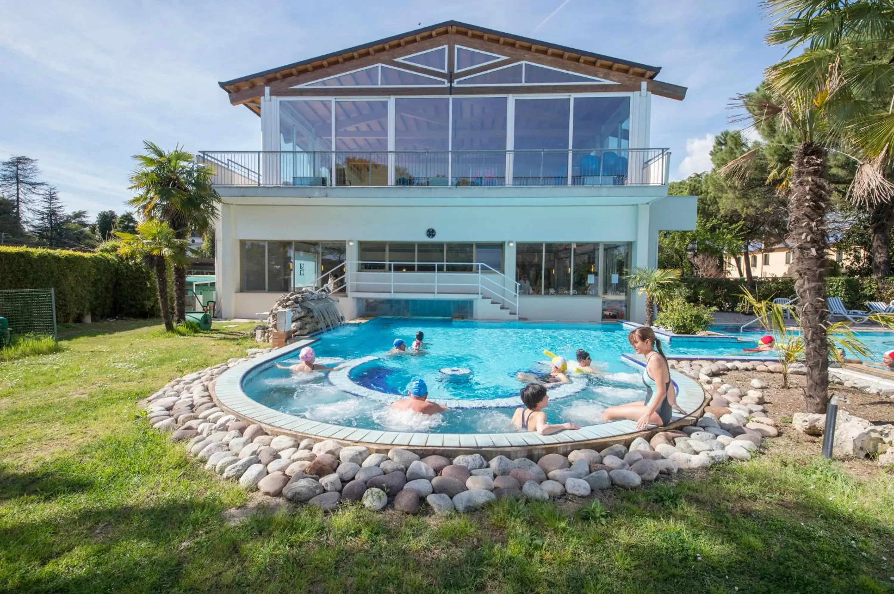 Swimming pool, Property Building in Hotel Terme Milano