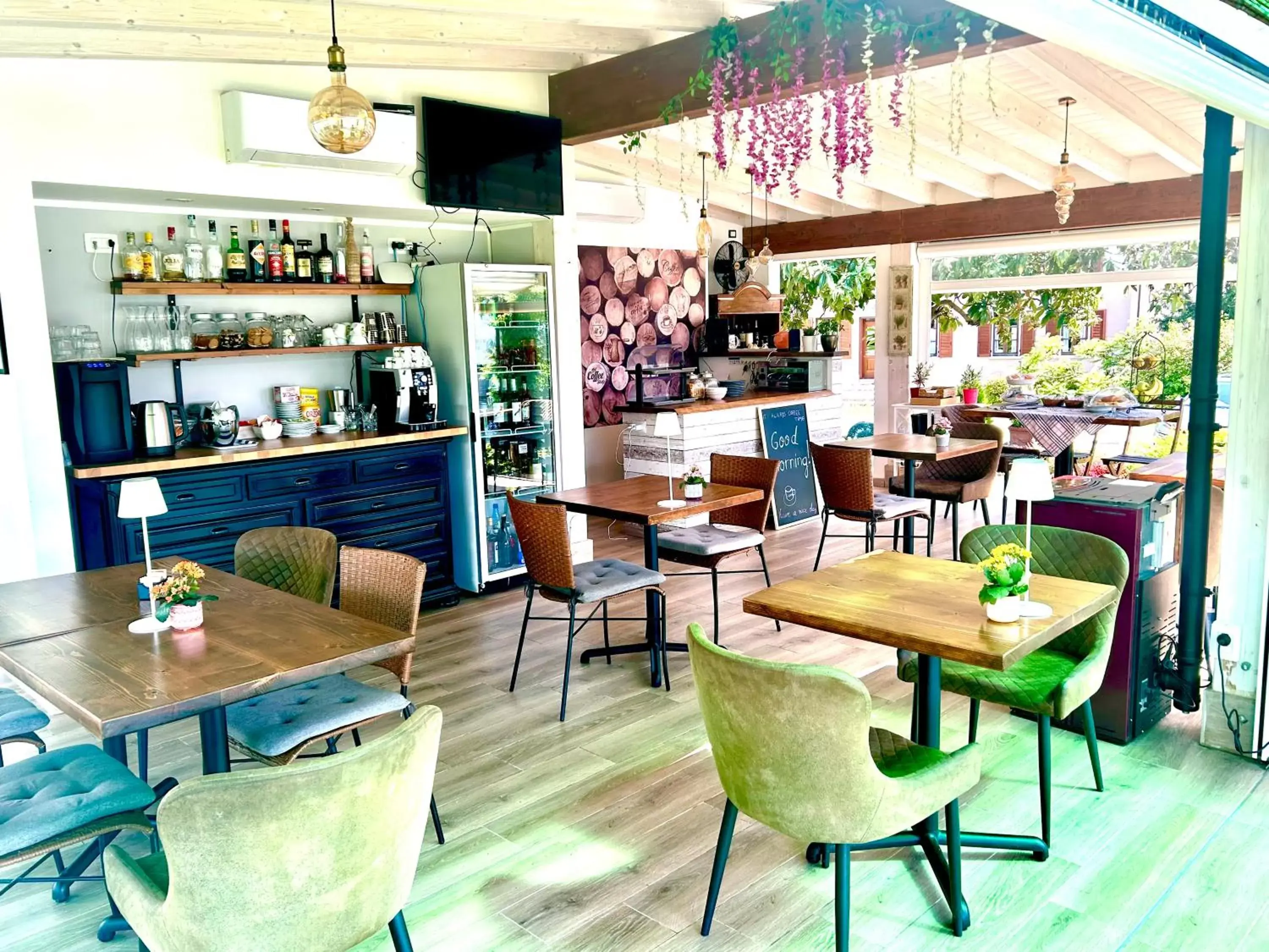 Lounge/Bar in La Casa Di Campagna Sul Garda