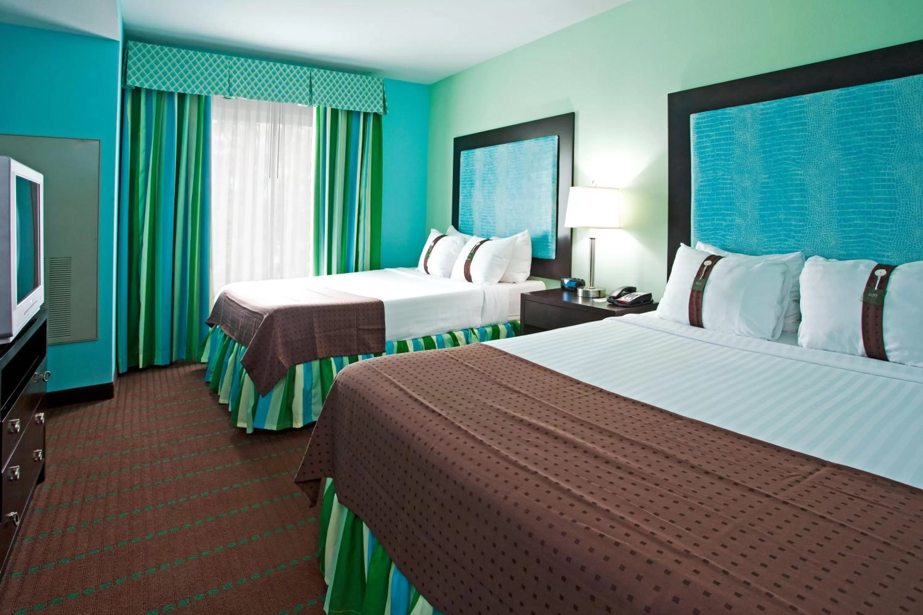 Photo of the whole room, Bed in Holiday Inn Hotel & Suites Ocala Conference Center by IHG