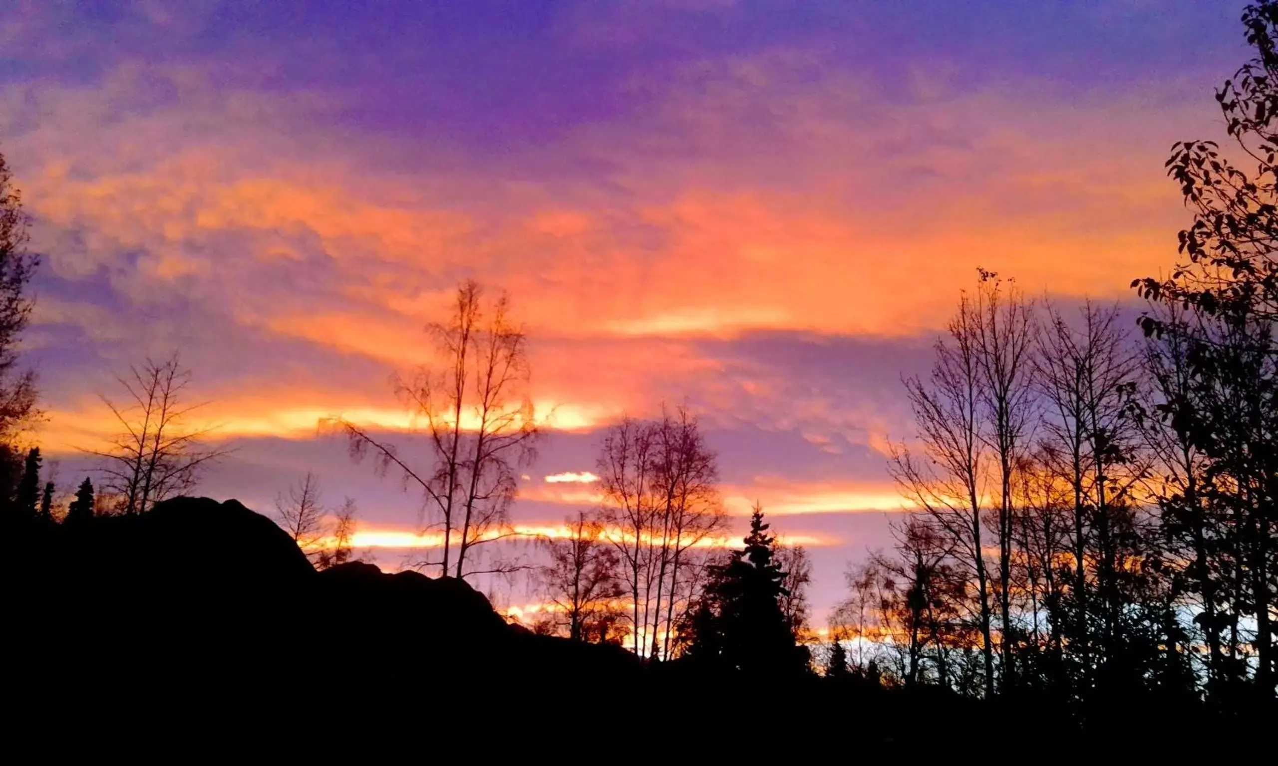 Sunrise/Sunset in Alaska Chalet Bed & Breakfast