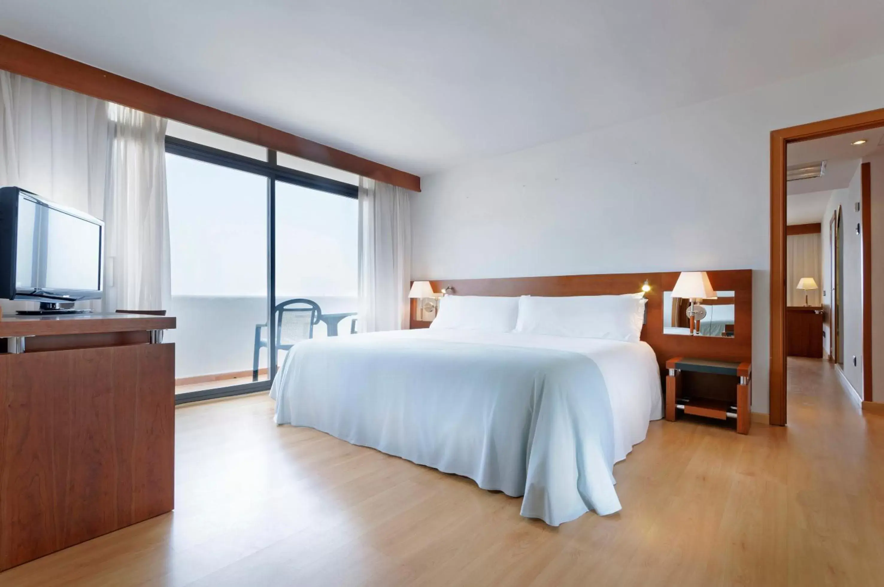 Photo of the whole room, Bed in Hotel Palma Bellver , Affiliated by Meliá