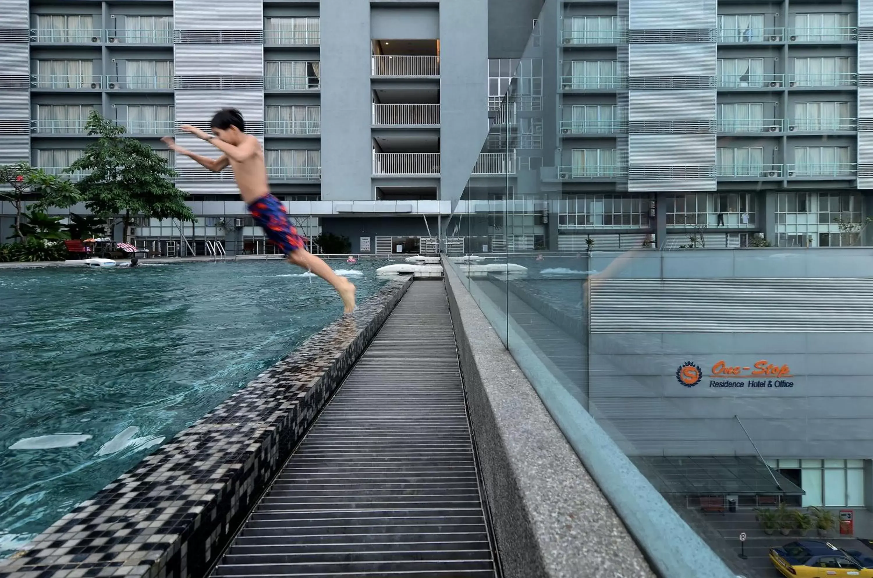 Swimming Pool in One-Stop Residence & Hotel