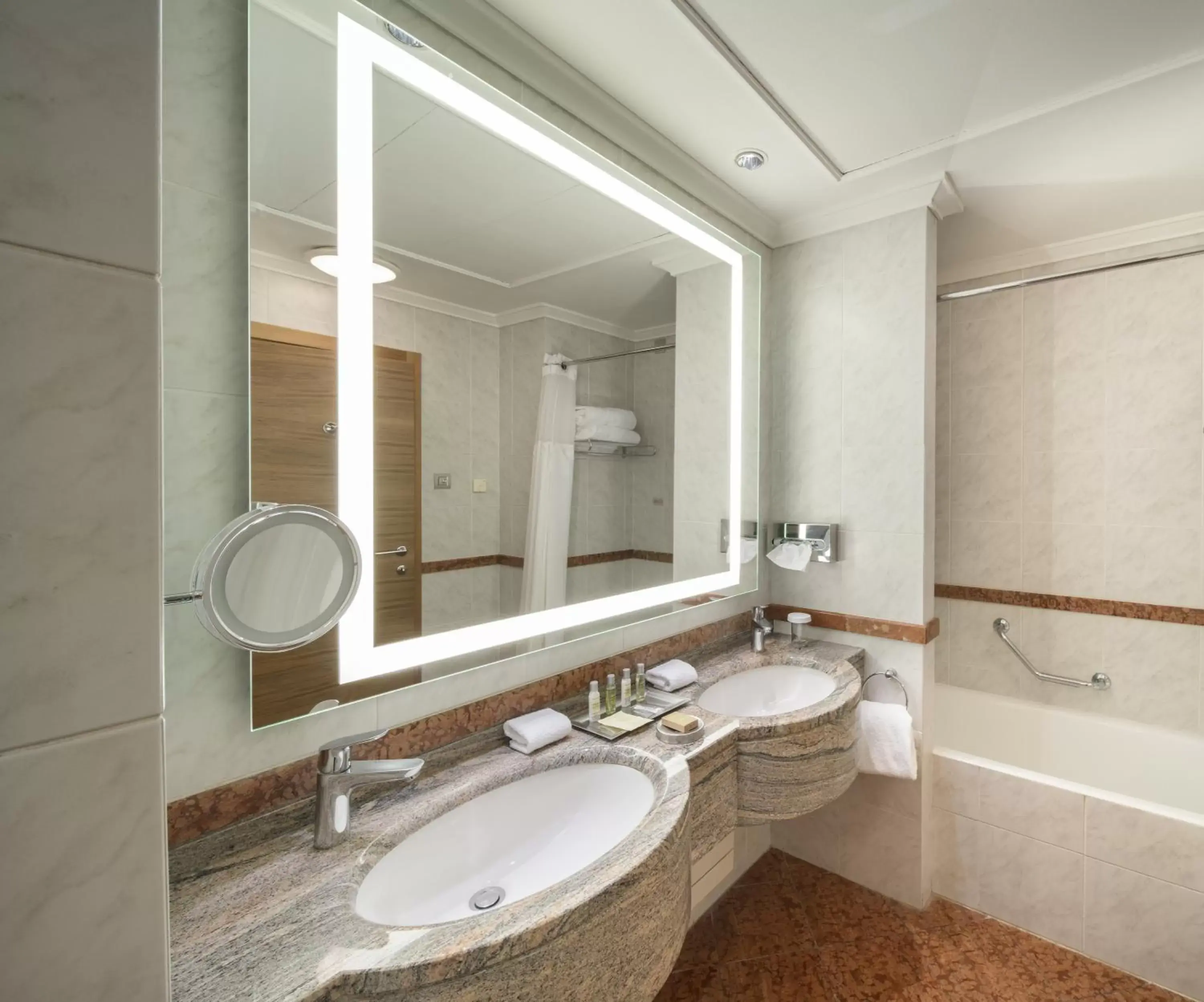Bathroom in Hilton Milan