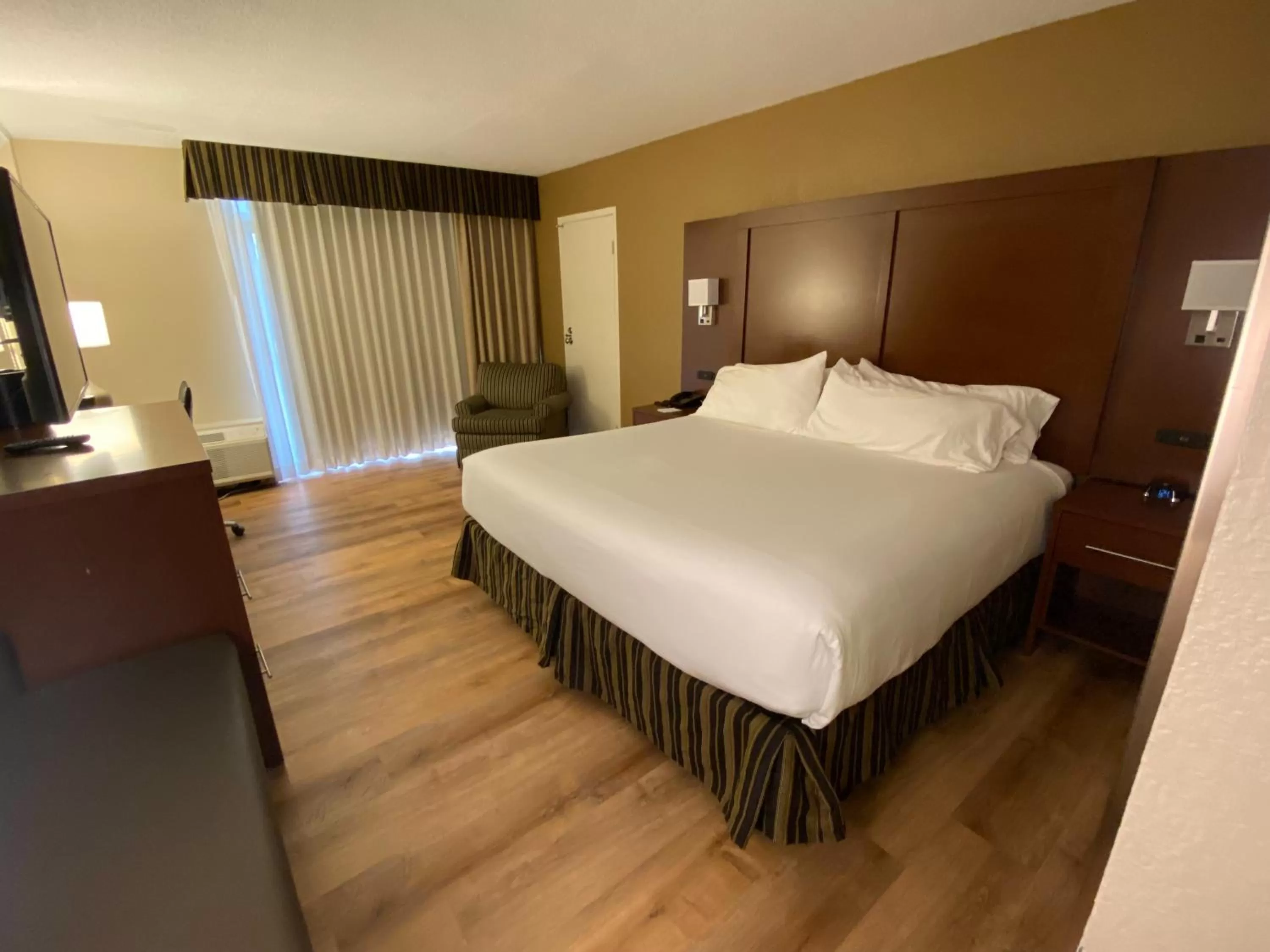 Bed in Wyndham Garden Warsaw